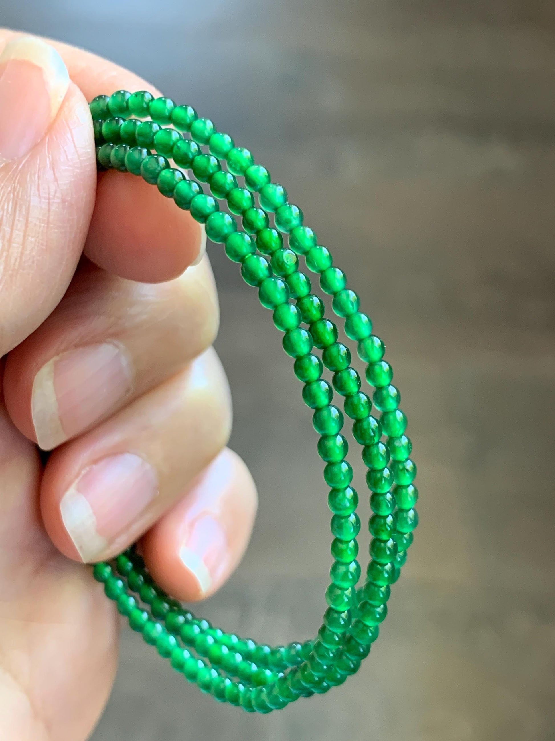 Natural Grade A Guatemalan Icy Vibrant Green Jade Jadeite Petite Beads Beaded Necklace Sterling Silver 2.3-2.6mm 19.75” 天然冰危绿翡翠小圆珠项链 WVL660B