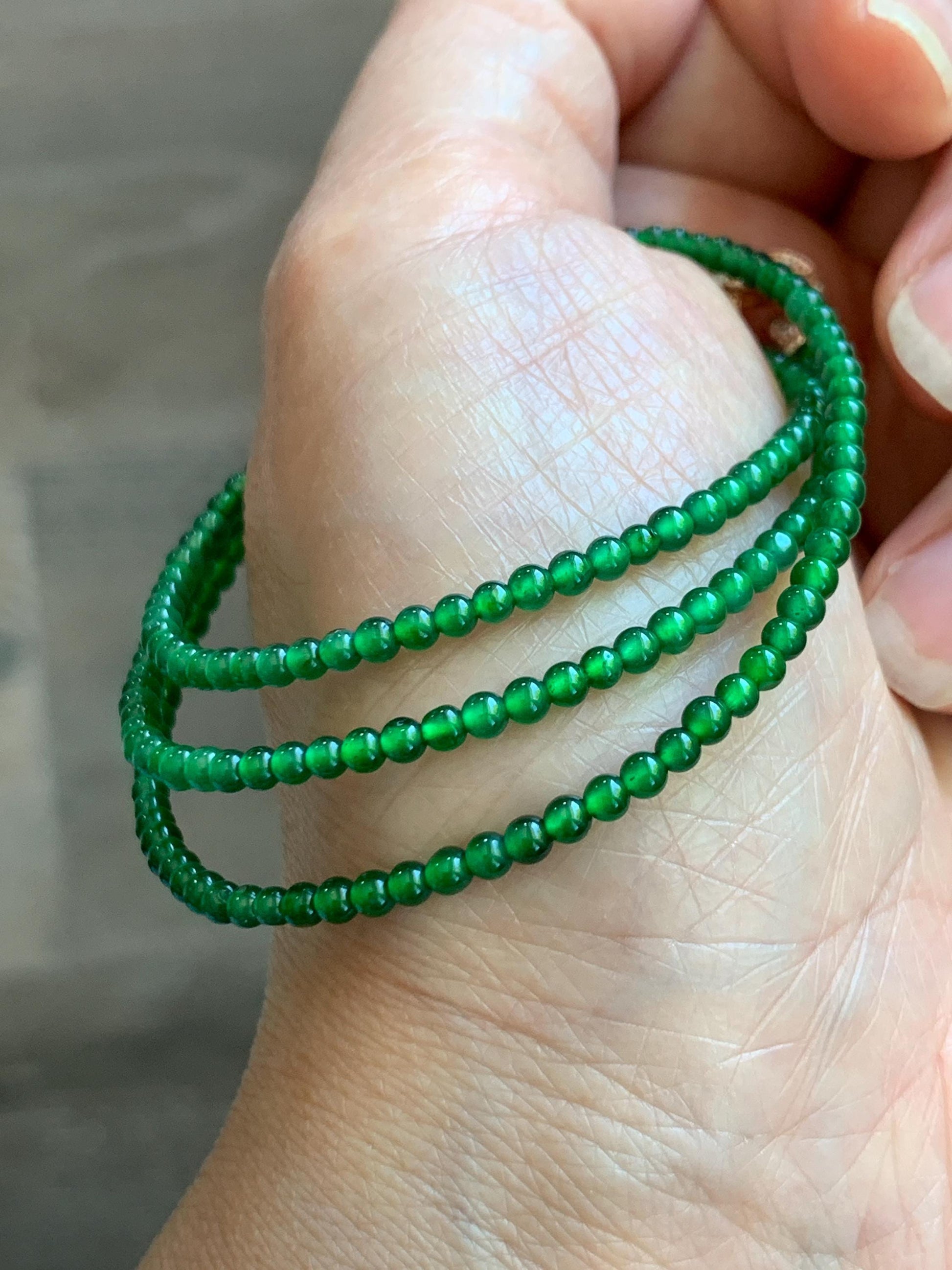 Natural Grade A Guatemalan Icy Vibrant Green Jade Jadeite Petite Beads Beaded Necklace Sterling Silver 2.3-2.6mm 19.75” 天然冰危绿翡翠小圆珠项链 WVL660B