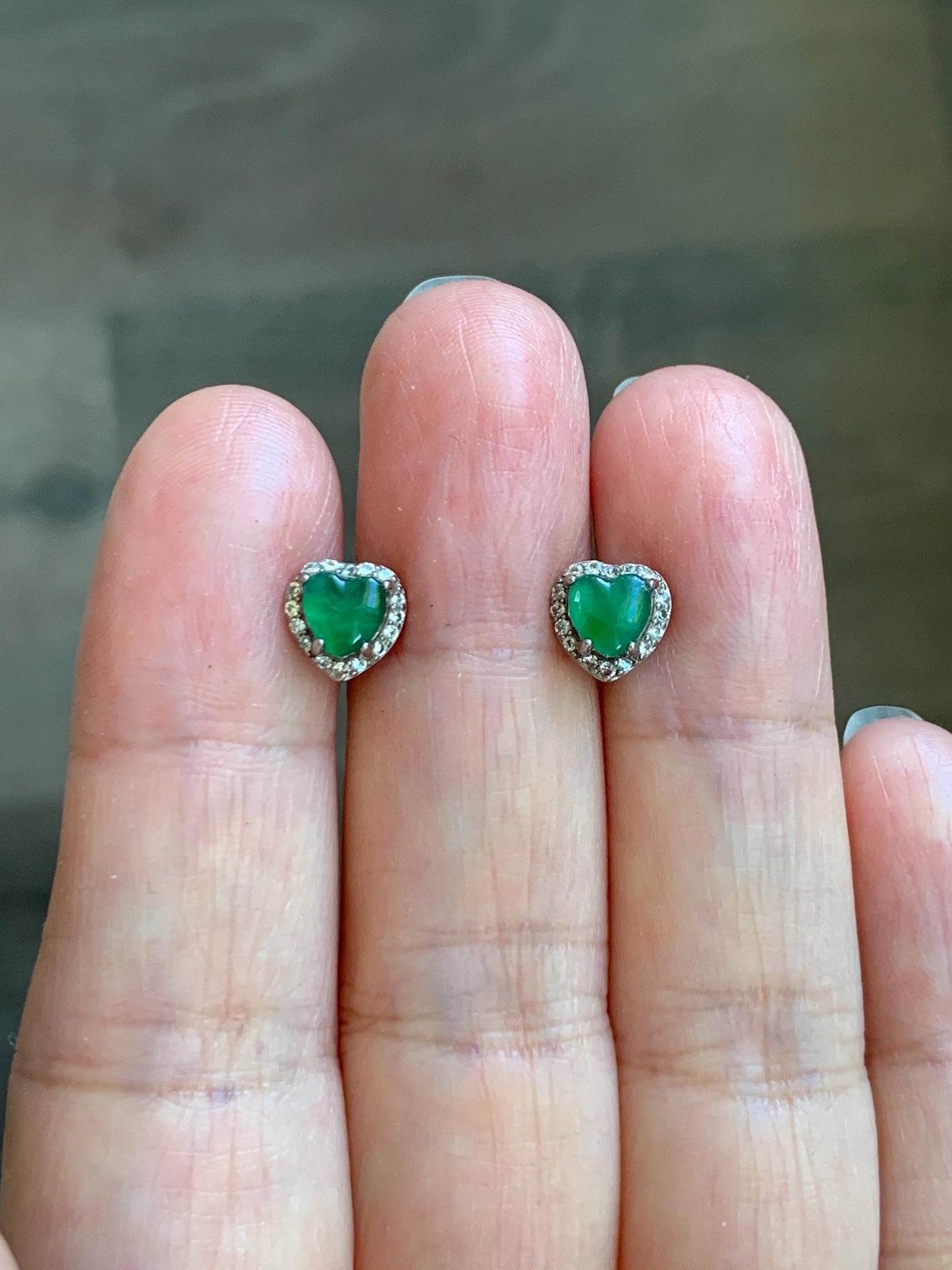 Natural Grade A Guatemalan Icy Translucent Green Jade Jadeite Heart Halo Stud Earrings Sterling Silver 天然冰危绿翡翠爱心银耳钉 AXD110