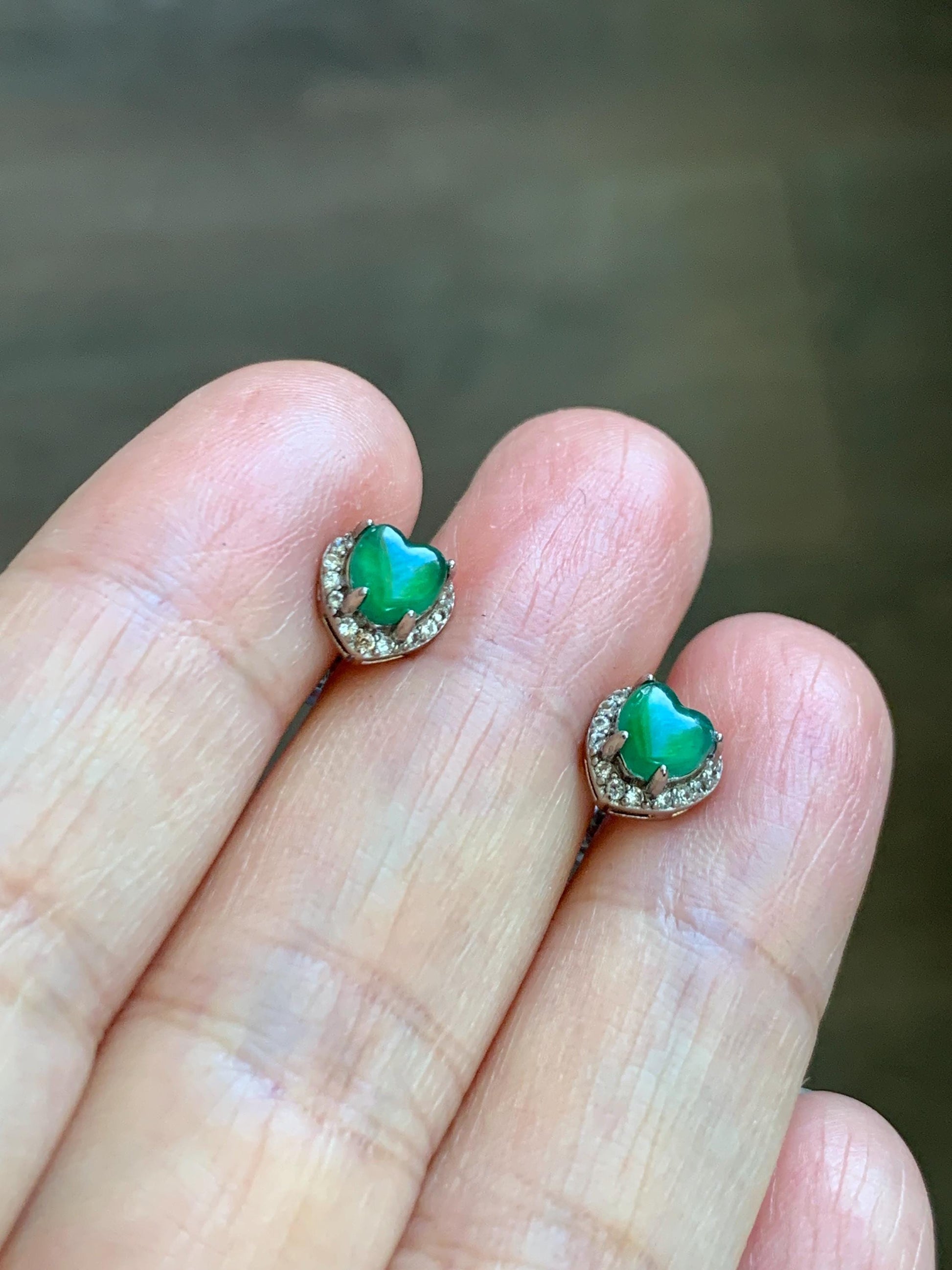 Natural Grade A Guatemalan Icy Translucent Green Jade Jadeite Heart Halo Stud Earrings Sterling Silver 天然冰危绿翡翠爱心银耳钉 AXD110