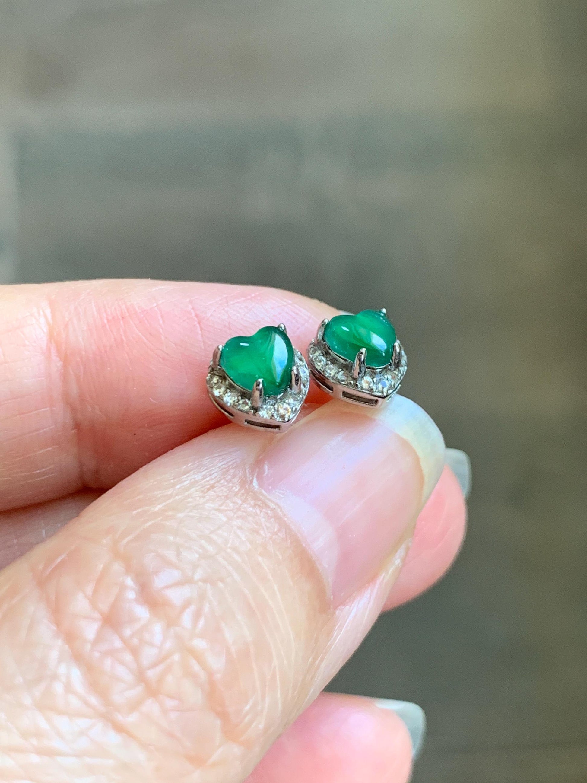 Natural Grade A Guatemalan Icy Translucent Green Jade Jadeite Heart Halo Stud Earrings Sterling Silver 天然冰危绿翡翠爱心银耳钉 AXD110