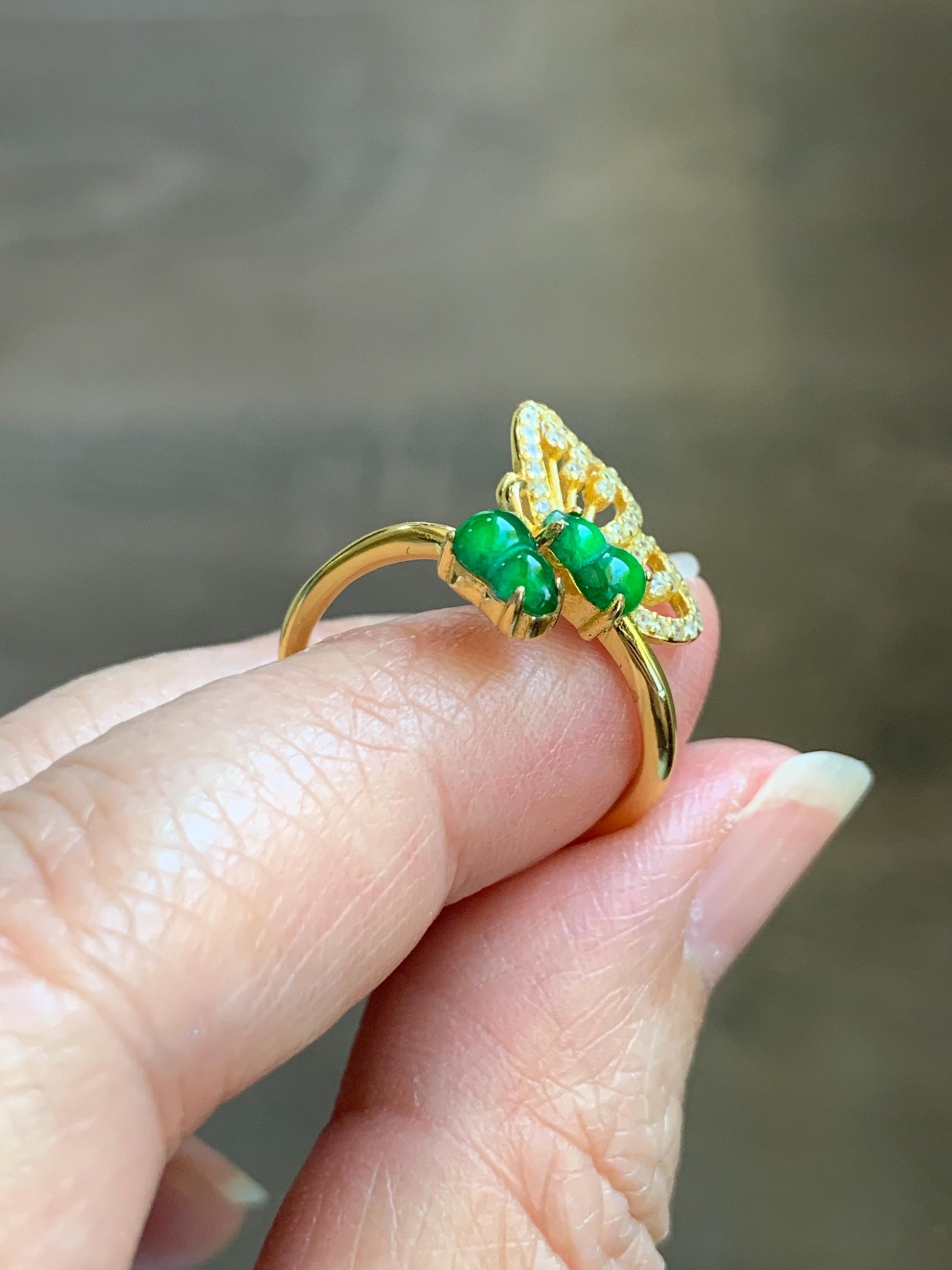 Natural Grade A Guatemalan Icy Translucent Vibrant Green Jade Jadeite Gourd Hulu Ring Sterling Silver Size 7 Adjustable 天然冰危绿翡翠双葫芦戒指 SHL176B