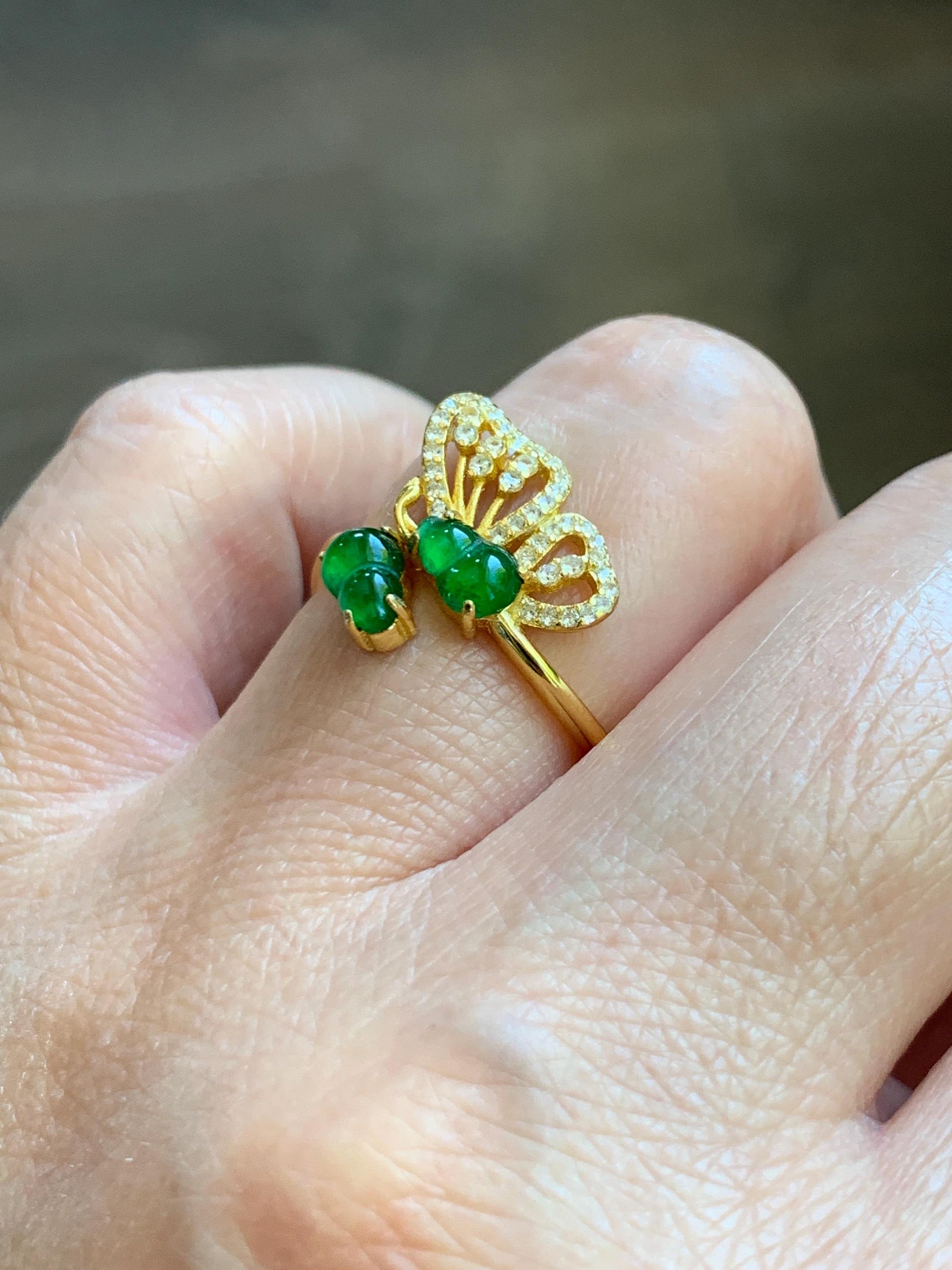 Natural Grade A Guatemalan Icy Translucent Vibrant Green Jade Jadeite Gourd Hulu Ring Sterling Silver Size 7 Adjustable 天然冰危绿翡翠双葫芦戒指 SHL176B