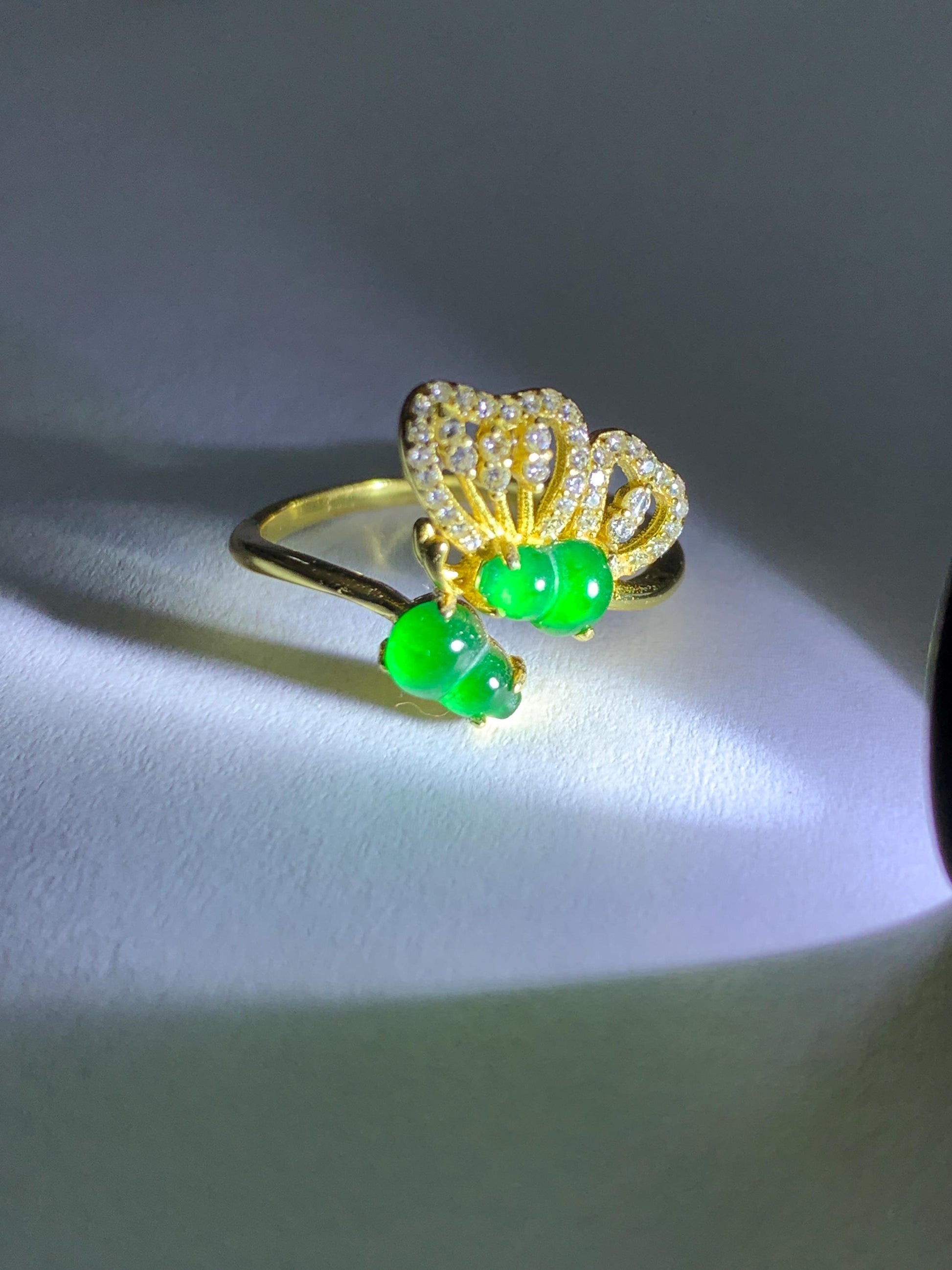 Natural Grade A Guatemalan Icy Translucent Vibrant Green Jade Jadeite Gourd Hulu Ring Sterling Silver Size 7 Adjustable 天然冰危绿翡翠双葫芦戒指 SHL176B