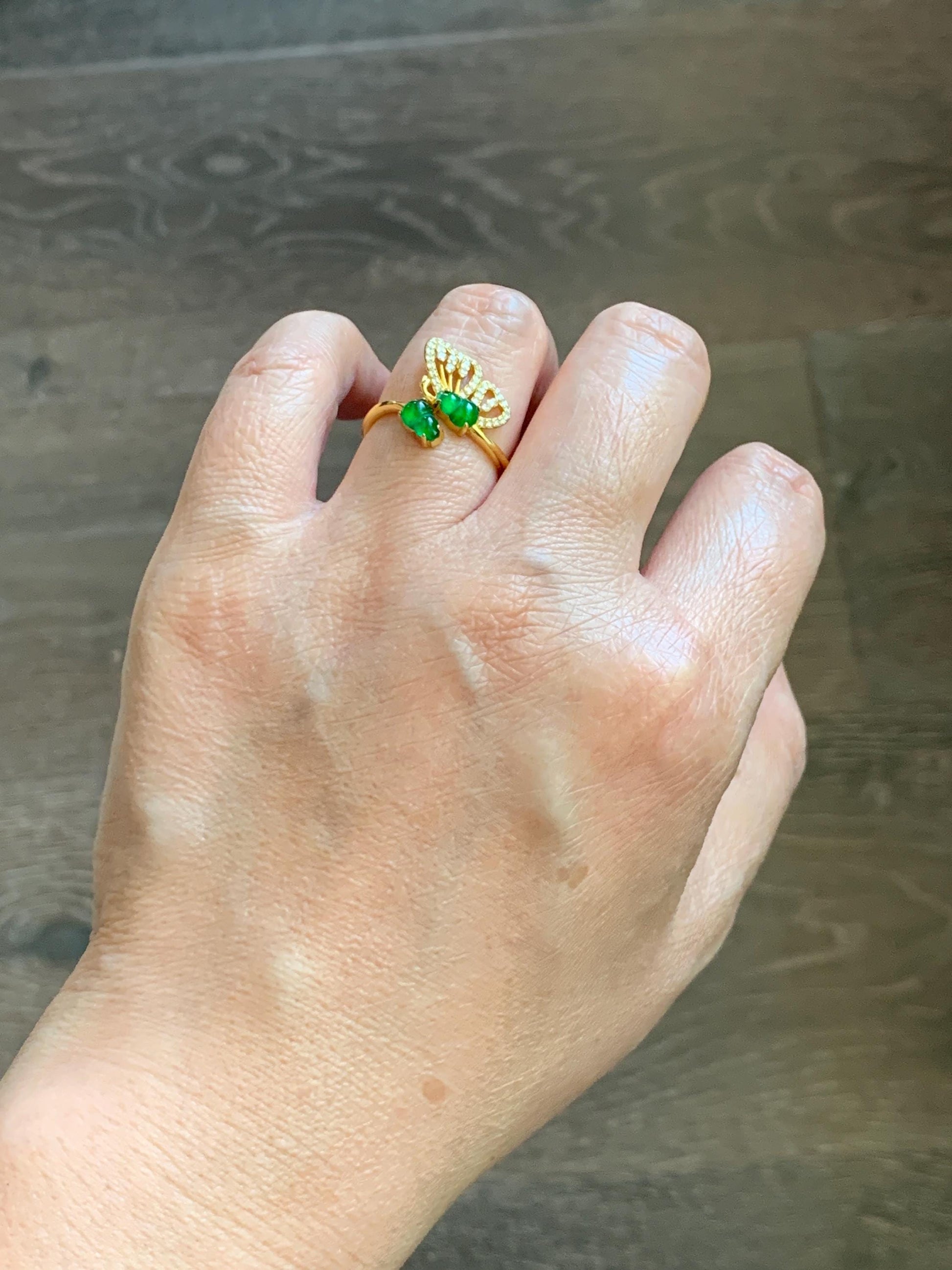 Natural Grade A Guatemalan Icy Translucent Vibrant Green Jade Jadeite Gourd Hulu Ring Sterling Silver Size 7 Adjustable 天然冰危绿翡翠双葫芦戒指 SHL176B