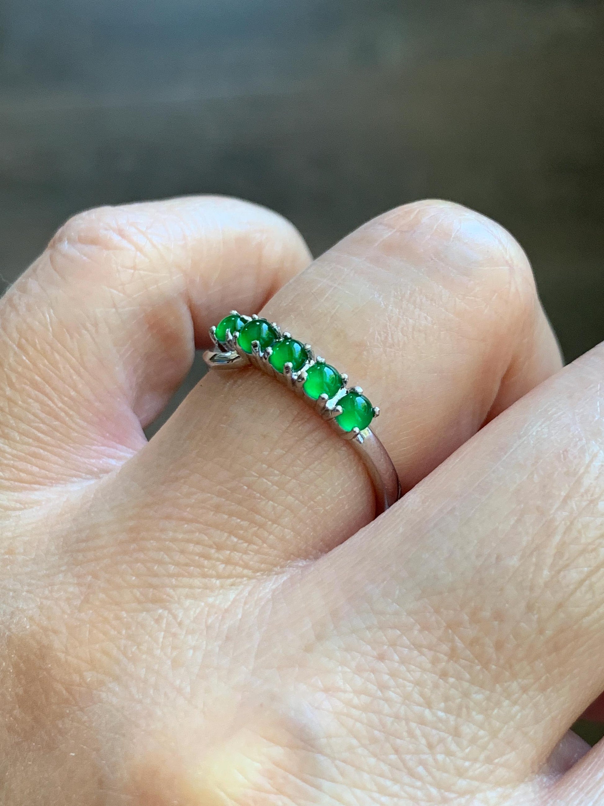 Natural Grade A Guatemalan Icy Translucent Vibrant Green 5-Stone Jade Jadeite Band Ring Sterling Silver Size Adjustable 天然冰危绿翡翠镶嵌排戒 WPJ88