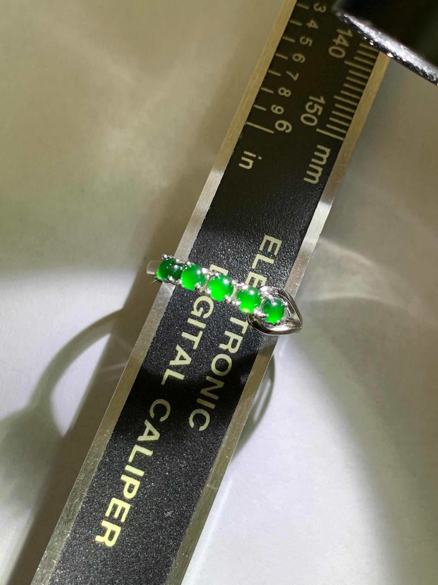 Natural Grade A Guatemalan Icy Translucent Vibrant Green 5-Stone Jade Jadeite Band Ring Sterling Silver Size Adjustable 天然冰危绿翡翠镶嵌排戒 WPJ88