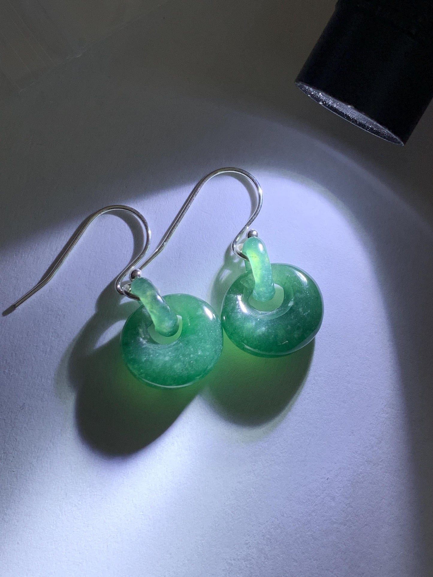 Natural Grade A Guatemalan Icy Teal Green Jade Jadeite Donut w/ Interlocking Rings Dangle Earrings Sterling Silver 天然冰危蓝绿翡翠环环相扣耳钩 WH220B