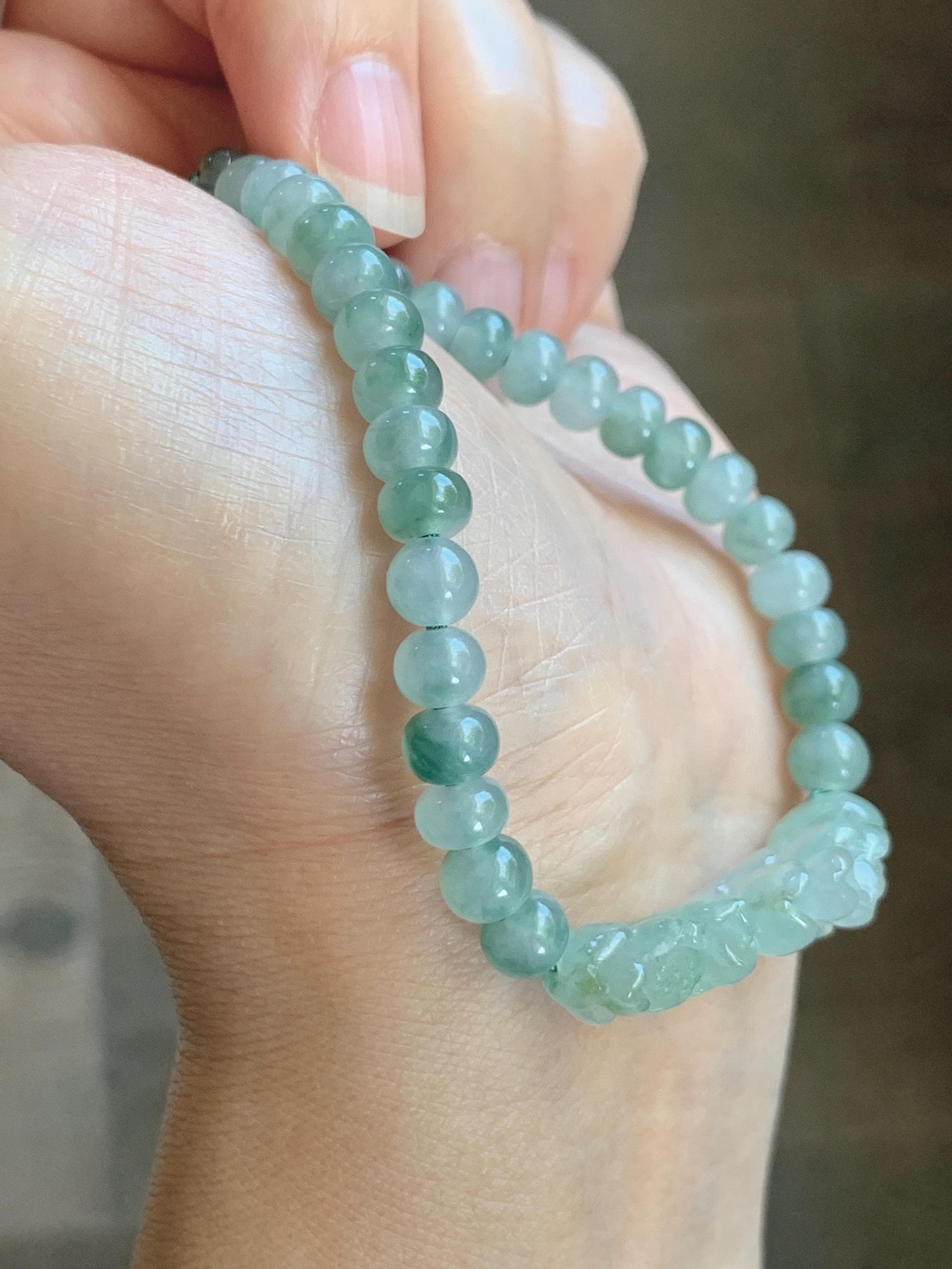 Natural Grade A Icy Highly Translucent Light Green Marbled Jade Jadeite Lotus Flower Drum Beads Beaded Bracelet 6.75" 天然冰胶飘花翡翠莲花鼓珠手串 MPL555