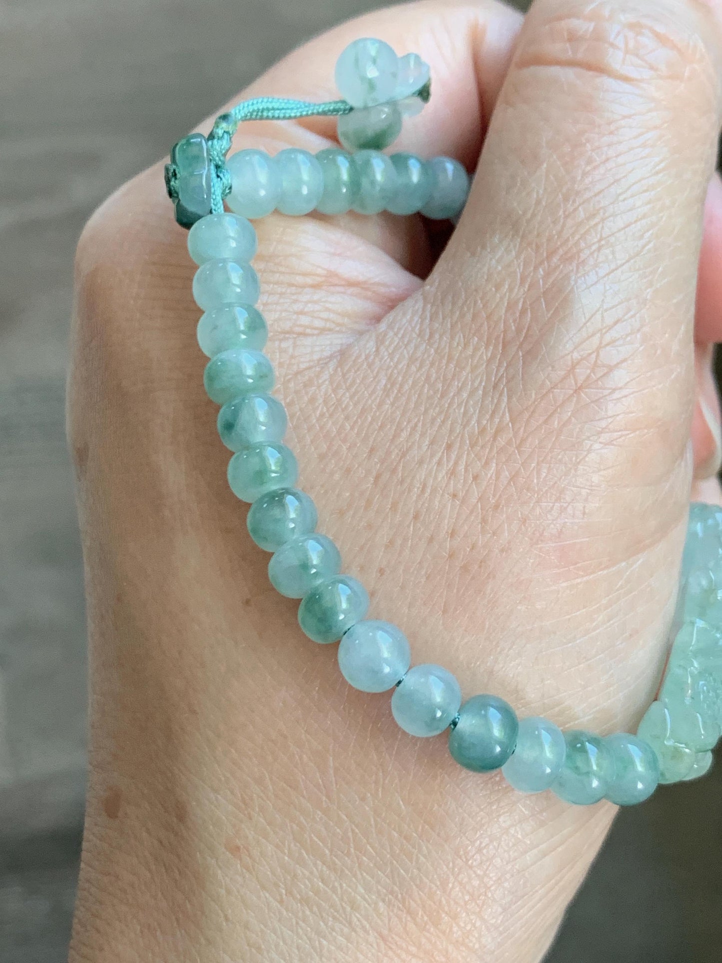 Natural Grade A Icy Highly Translucent Light Green Marbled Jade Jadeite Lotus Flower Drum Beads Beaded Bracelet 6.75" 天然冰胶飘花翡翠莲花鼓珠手串 MPL555