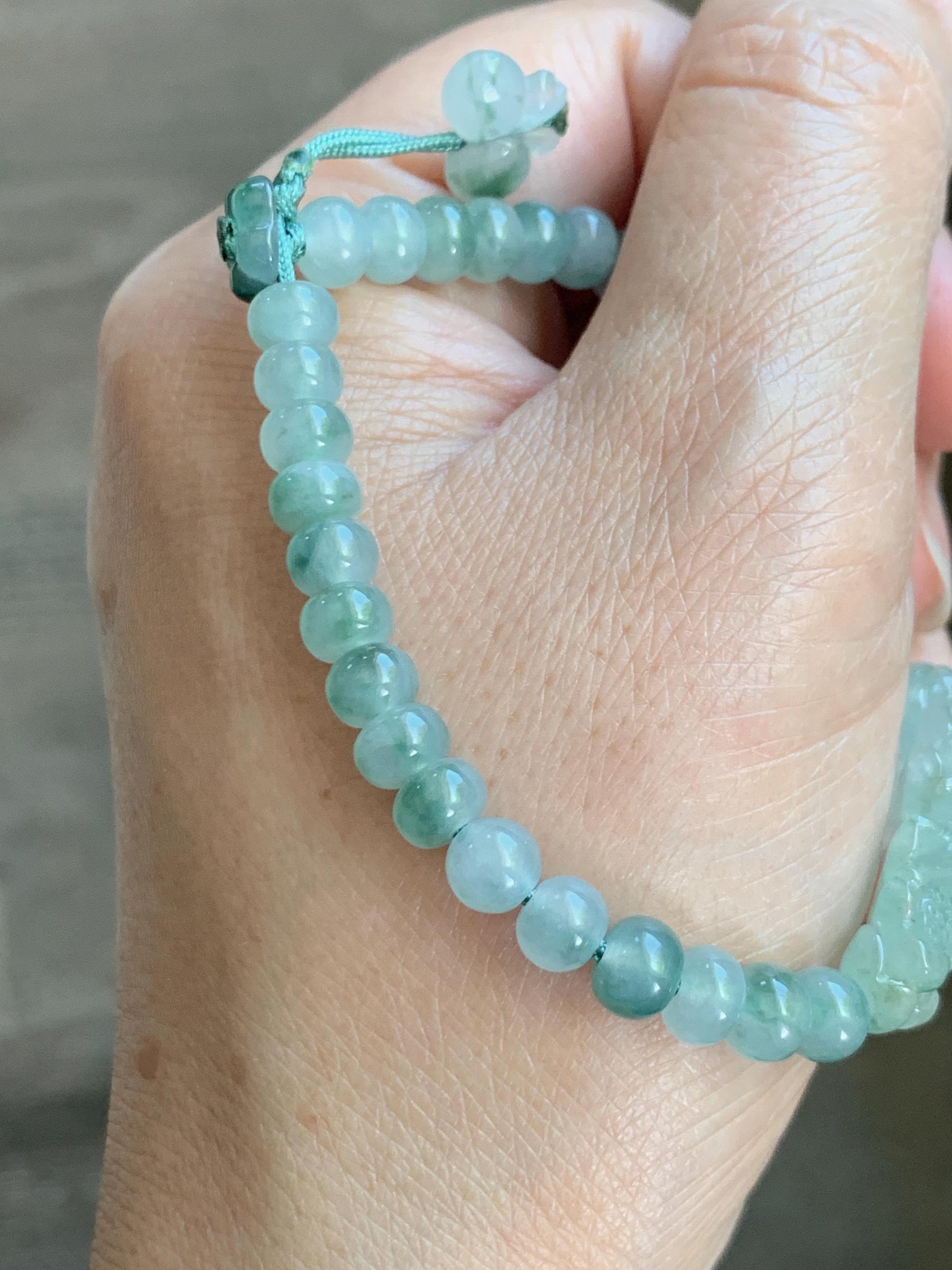 Natural Grade A Icy Highly Translucent Light Green Marbled Jade Jadeite Lotus Flower Drum Beads Beaded Bracelet 6.75" 天然冰胶飘花翡翠莲花鼓珠手串 MPL555