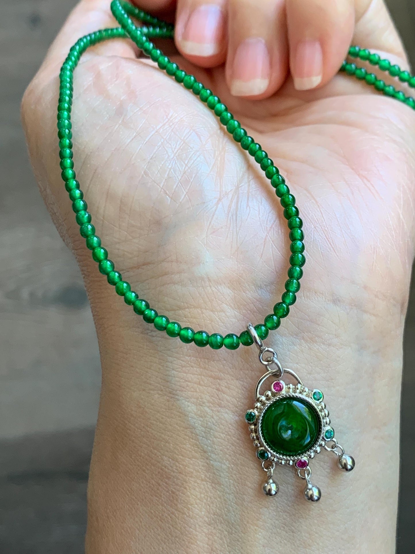 Natural Grade A Guatemalan Icy Vibrant Green Jade Jadeite Petite Beads Beaded Necklace Sterling Silver 2.3-2.6mm 19.75” 天然冰危绿翡翠小圆珠项链 WVL660B