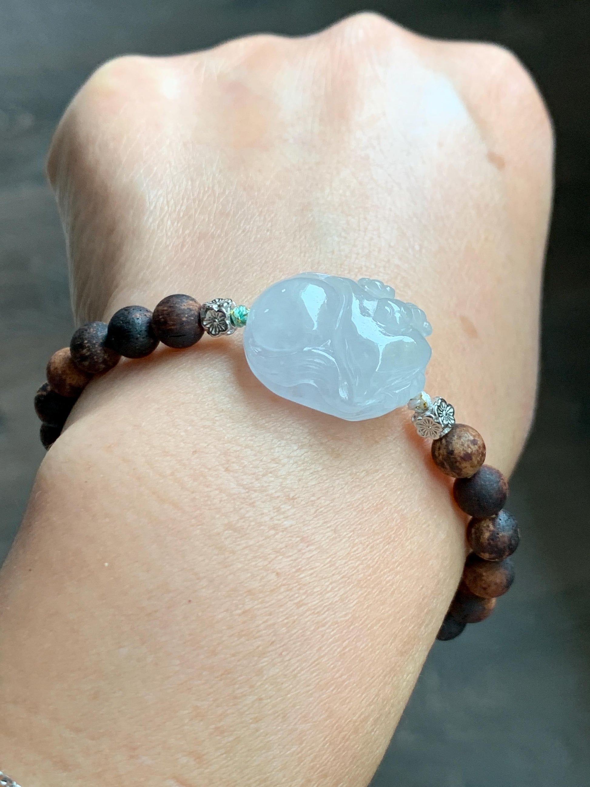Natural Grade A Icy Translucent White Jade Jadeite Nine-tailed Fox Ruyi Charm Wood Beads Beaded Bracelet 7” 13g 天然白冰胶翡翠九尾狐如意珠木珠手串 MBH311