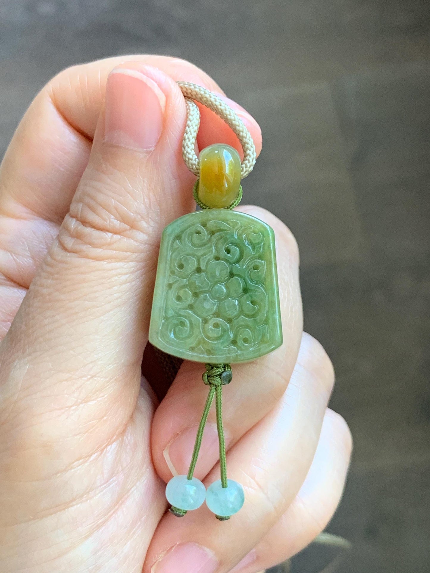 Natural Grade A Icy Translucent Yellowish Green Marbled Jade Jadeite Engraved Pendant Rope Necklace 24” 12g 天然冰茶晃翡翠仿古雕无事牌吊坠 MFG334