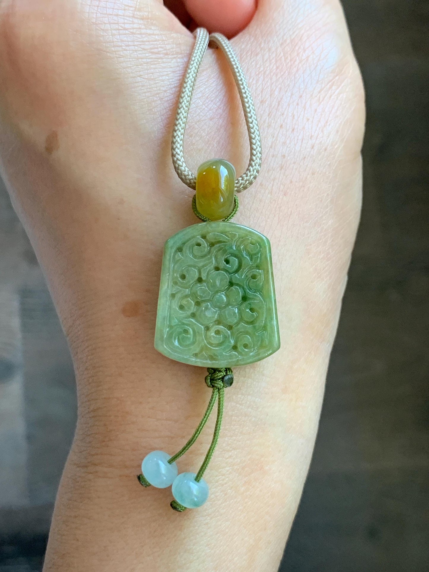 Natural Grade A Icy Translucent Yellowish Green Marbled Jade Jadeite Engraved Pendant Rope Necklace 24” 12g 天然冰茶晃翡翠仿古雕无事牌吊坠 MFG334