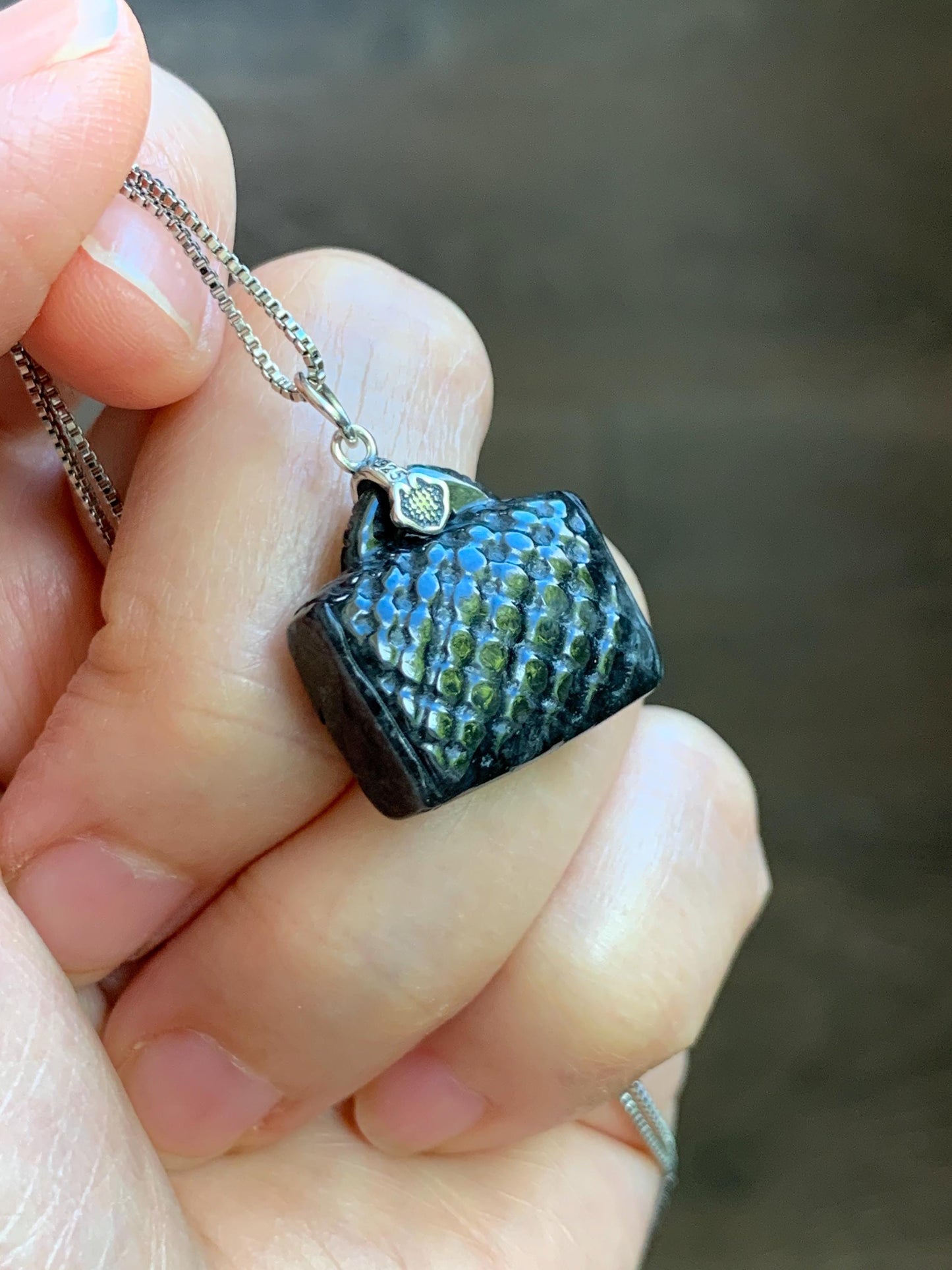 Natural Grade A Dark Wuji Jade Jadeite Carved Handbag Pendant Sterling Silver 7g 天然深色乌鸡翡翠包包银镶吊坠 MWJ70