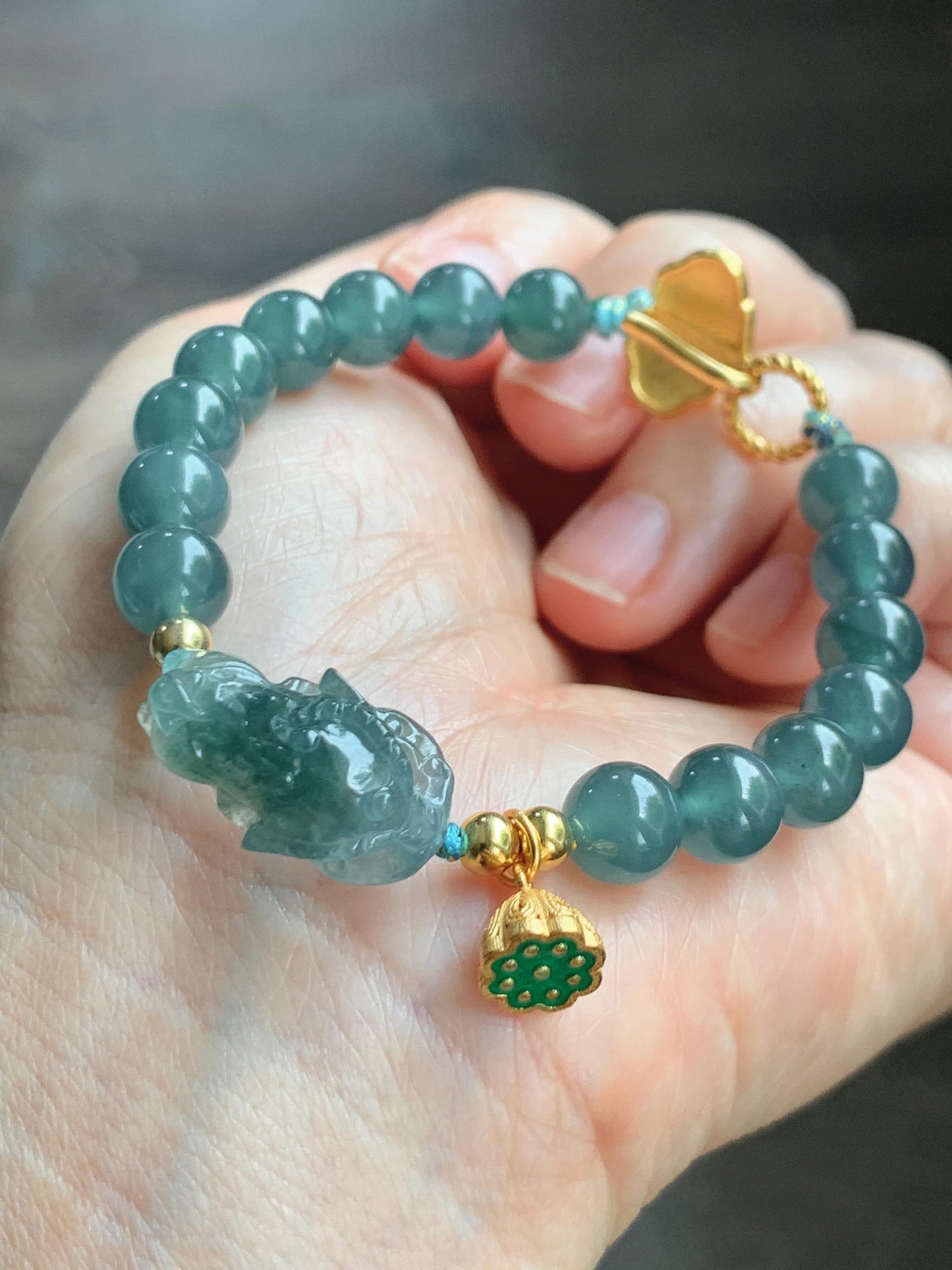 Natural Grade A Guatemalan Icy Translucent Teal Blue Jade Jadeite Dancing Lion Beaded Bracelet 6.5” Sterling Silver 天然冰危蓝绿翡翠摆烂醒狮手串WXX350