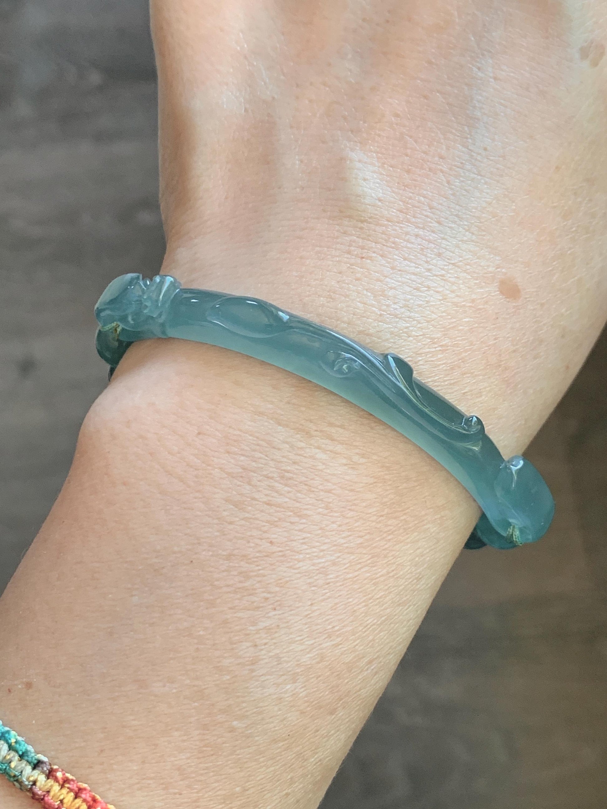 Natural Grade A Guatemalan Icy Translucent Dusty Teal Green Jade Jadeite Dragon Hook Cuff Beaded Bracelet 7”-7.25" 21g 天然冰危蓝绿龙钩手牌手串 WLG236B