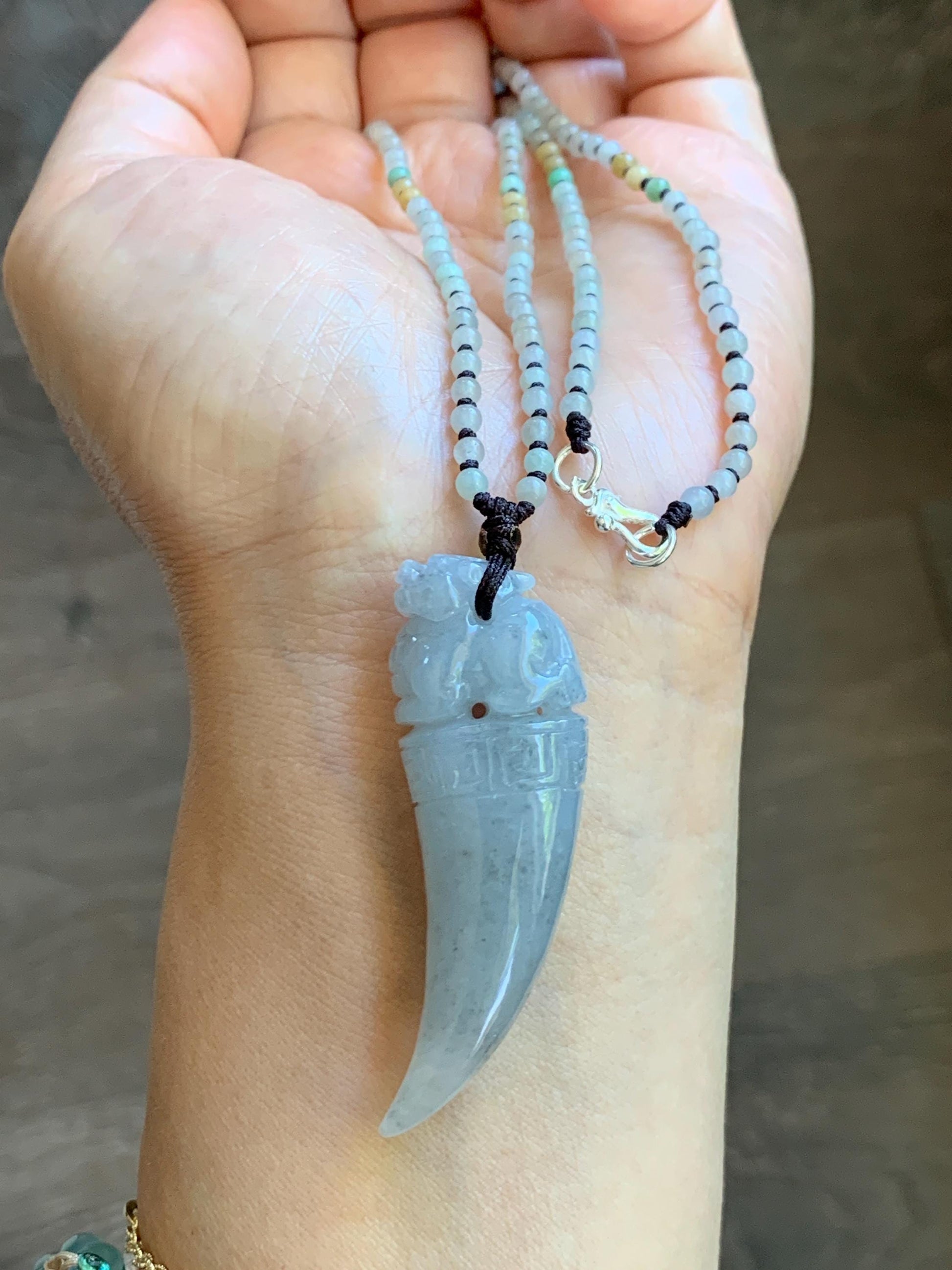 Natural Grade A Icy Translucent Light Gray Wuji Jade Jadeite Pixiu Tooth Pendant Jadeite Beaded Necklace 21.25” 23g 天然冰胶淡乌鸡翡翠貔貅牙吊坠项链 MWP258