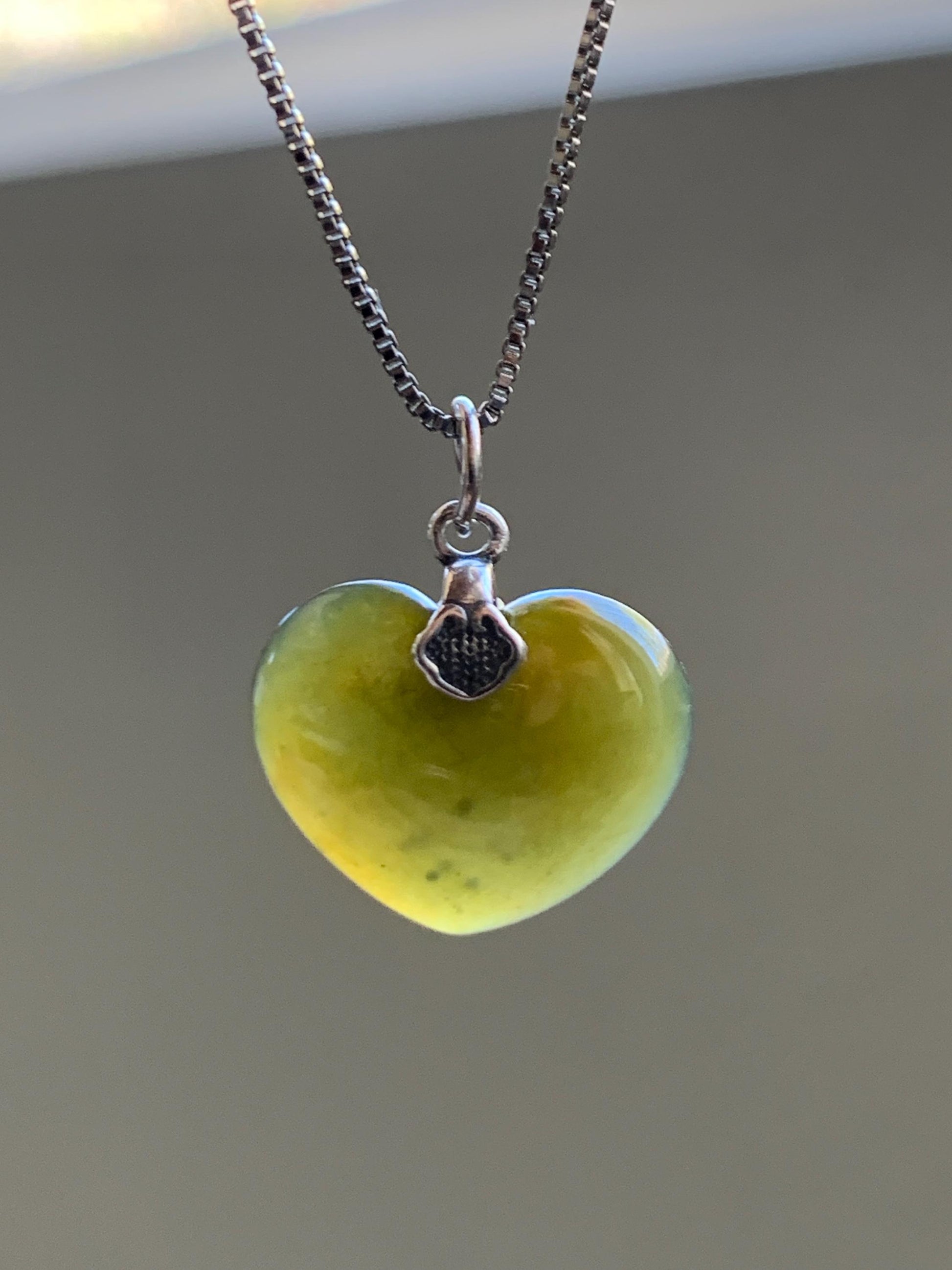 Natural Grade A Guatemalan Icy Translucent Deep Greenish Brown Jade Jadeite Heart Pendant Sterling Silver 2g 天然冰危深茶黄翡翠爱心吊坠 WCH70