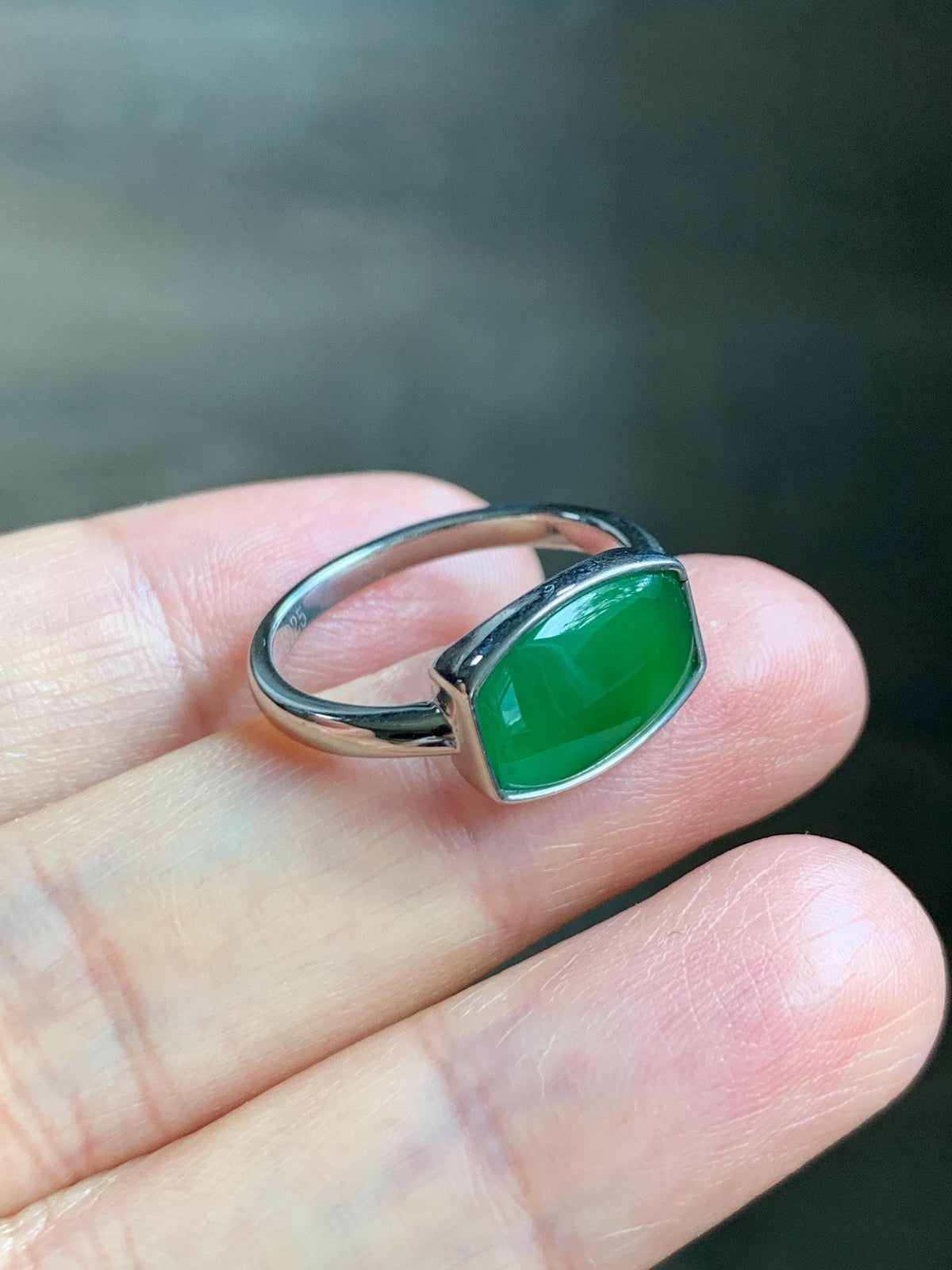 Certified Natural Grade A Guatemalan Icy Translucent Vibrant Green Jade Jadeite Ring Sterling Silver 3.56g size 7.25 US 天然冰危绿翡翠镶嵌戒指 1035