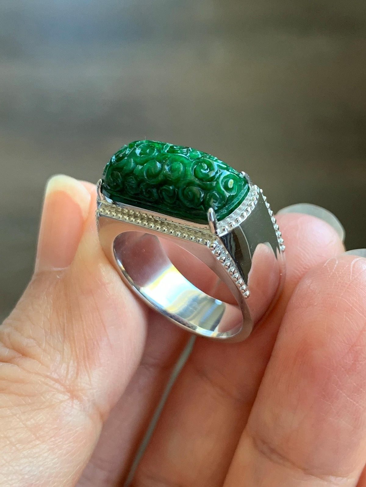 Certified Natural Grade A Icy Intense Green Jade Jadeite Engraved Saddle Band Ring Size 7.25 US 10.7g 天然深绿花青翡翠仿古雕马鞍戒指 1019