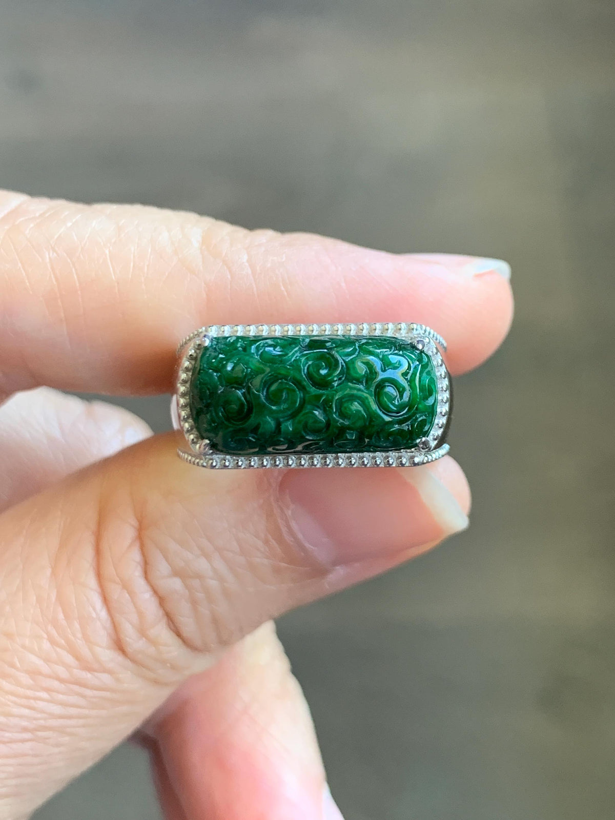 Certified Natural Grade A Icy Intense Green Jade Jadeite Engraved Saddle Band Ring Size 7.25 US 10.7g 天然深绿花青翡翠仿古雕马鞍戒指 1019