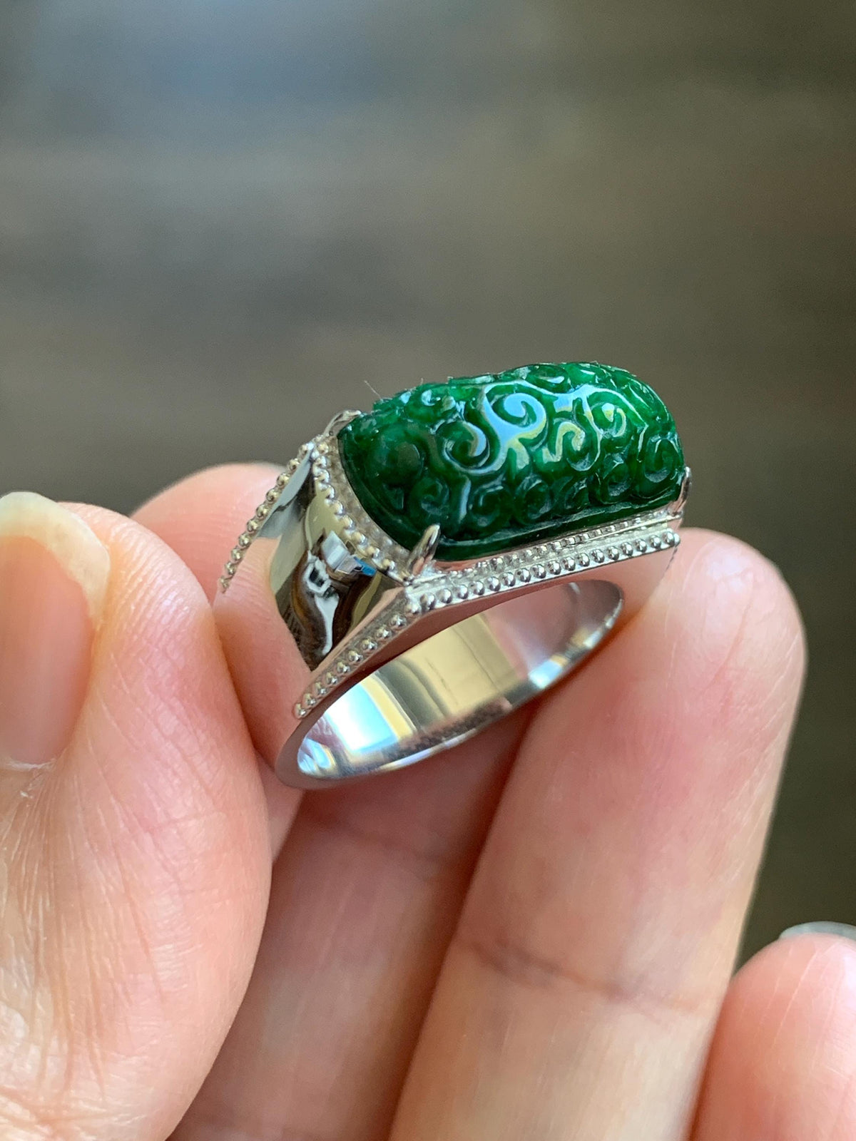 Certified Natural Grade A Icy Intense Green Jade Jadeite Engraved Saddle Band Ring Size 7.25 US 10.7g 天然深绿花青翡翠仿古雕马鞍戒指 1019
