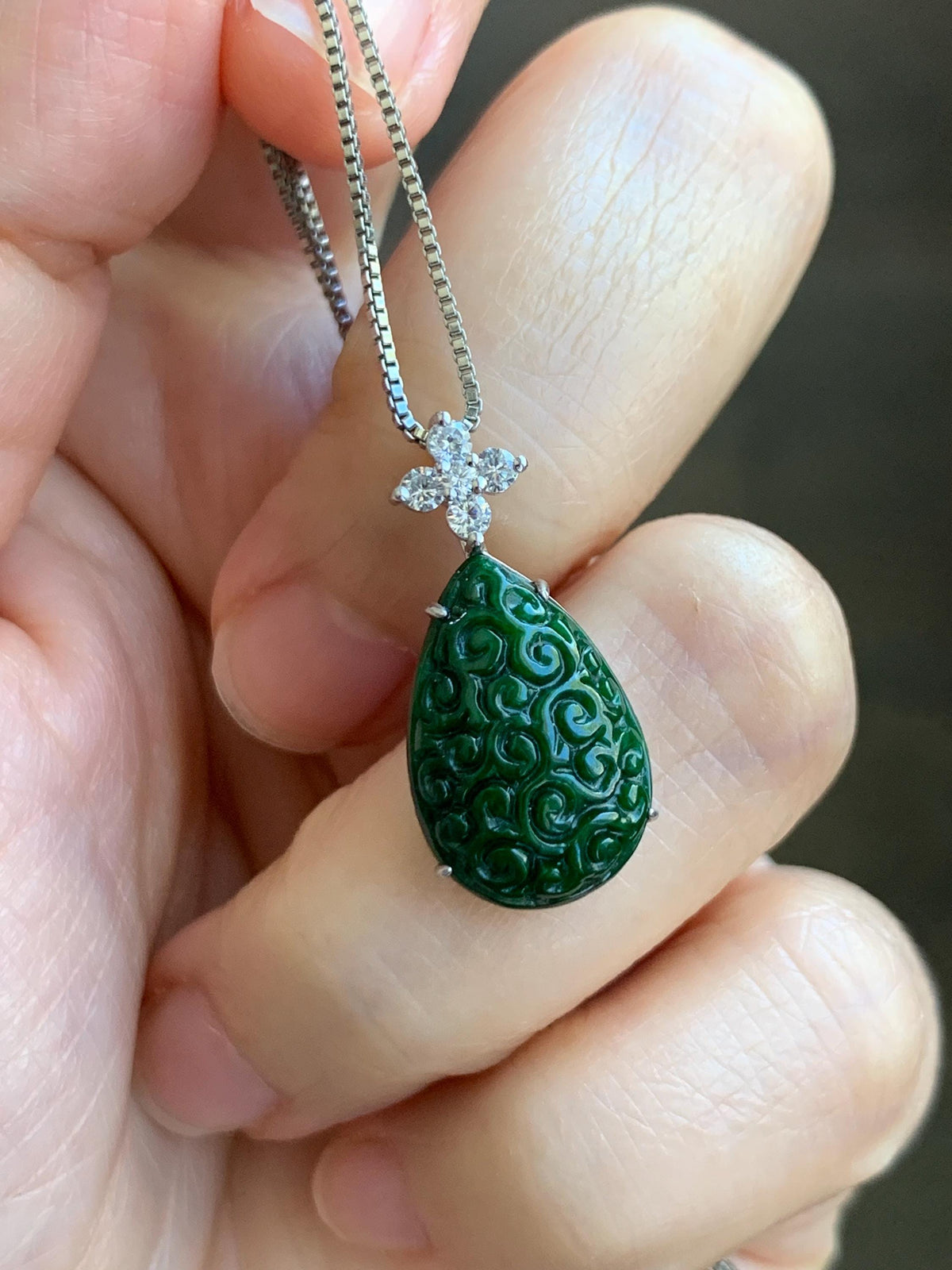 Certified Natural Grade A Intense Green Jade Jadeite Engraved Teardrop Pendant Sterling Silver Moissanite 2.2g 天然满绿花青翡翠仿古雕水滴吊坠 1002