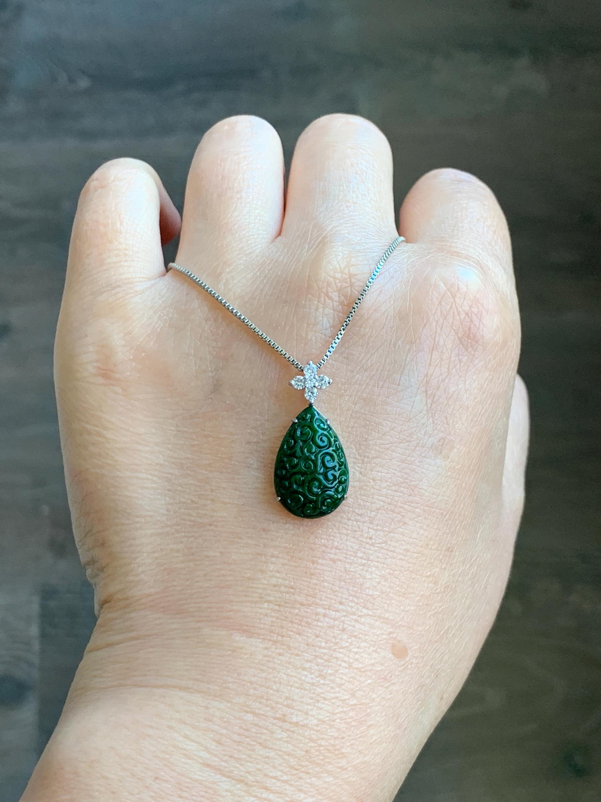 Certified Natural Grade A Intense Green Jade Jadeite Engraved Teardrop Pendant Sterling Silver Moissanite 2.2g 天然满绿花青翡翠仿古雕水滴吊坠 1002