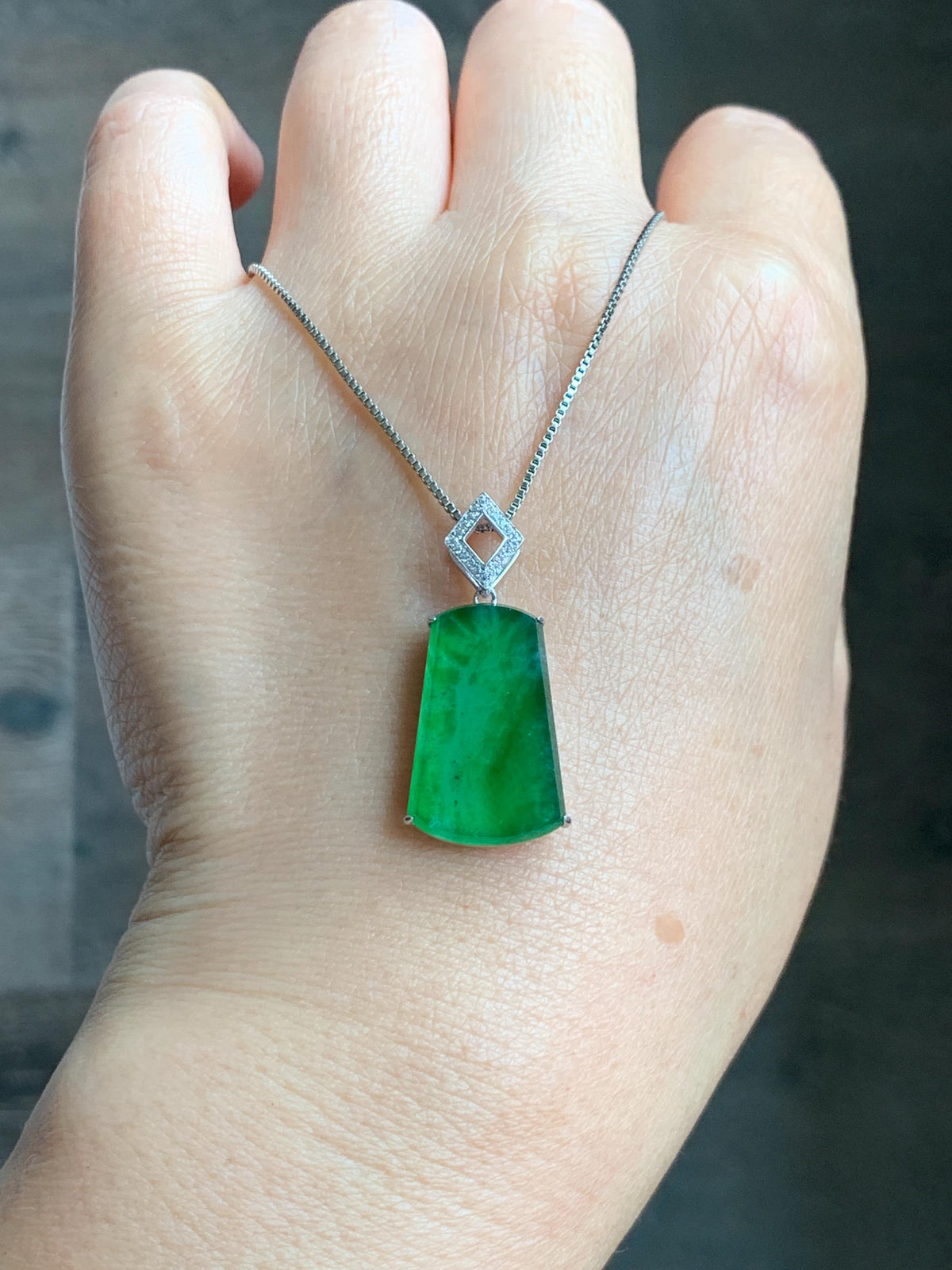 Certified Natural Grade A Guatemalan Icy Translucent Vibrant Green Jade Jadeite Wu Shi Pai Pendant Sterling Silver 3.83g 天然冰危绿翡翠无事牌镶嵌吊坠 1008