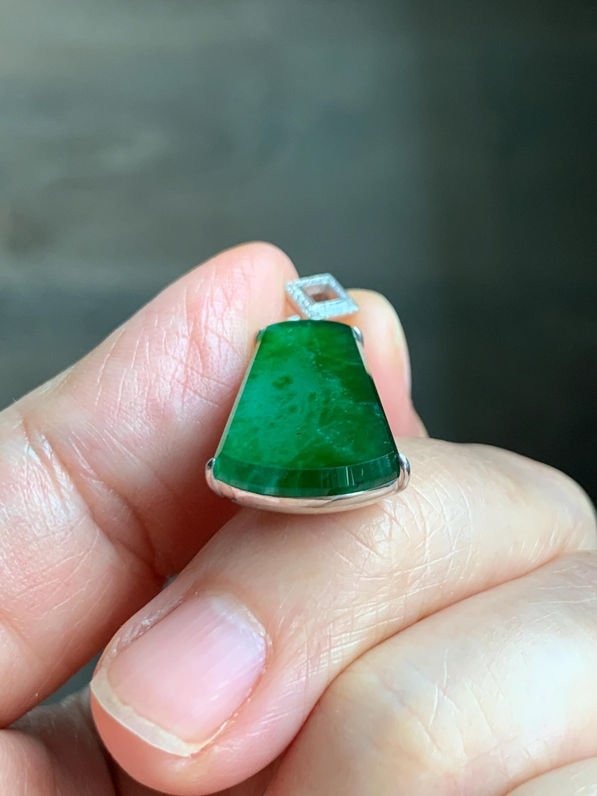 Certified Natural Grade A Guatemalan Icy Translucent Vibrant Green Jade Jadeite Wu Shi Pai Pendant Sterling Silver 3.79g 天然冰危绿翡翠无事牌镶嵌吊坠 1007