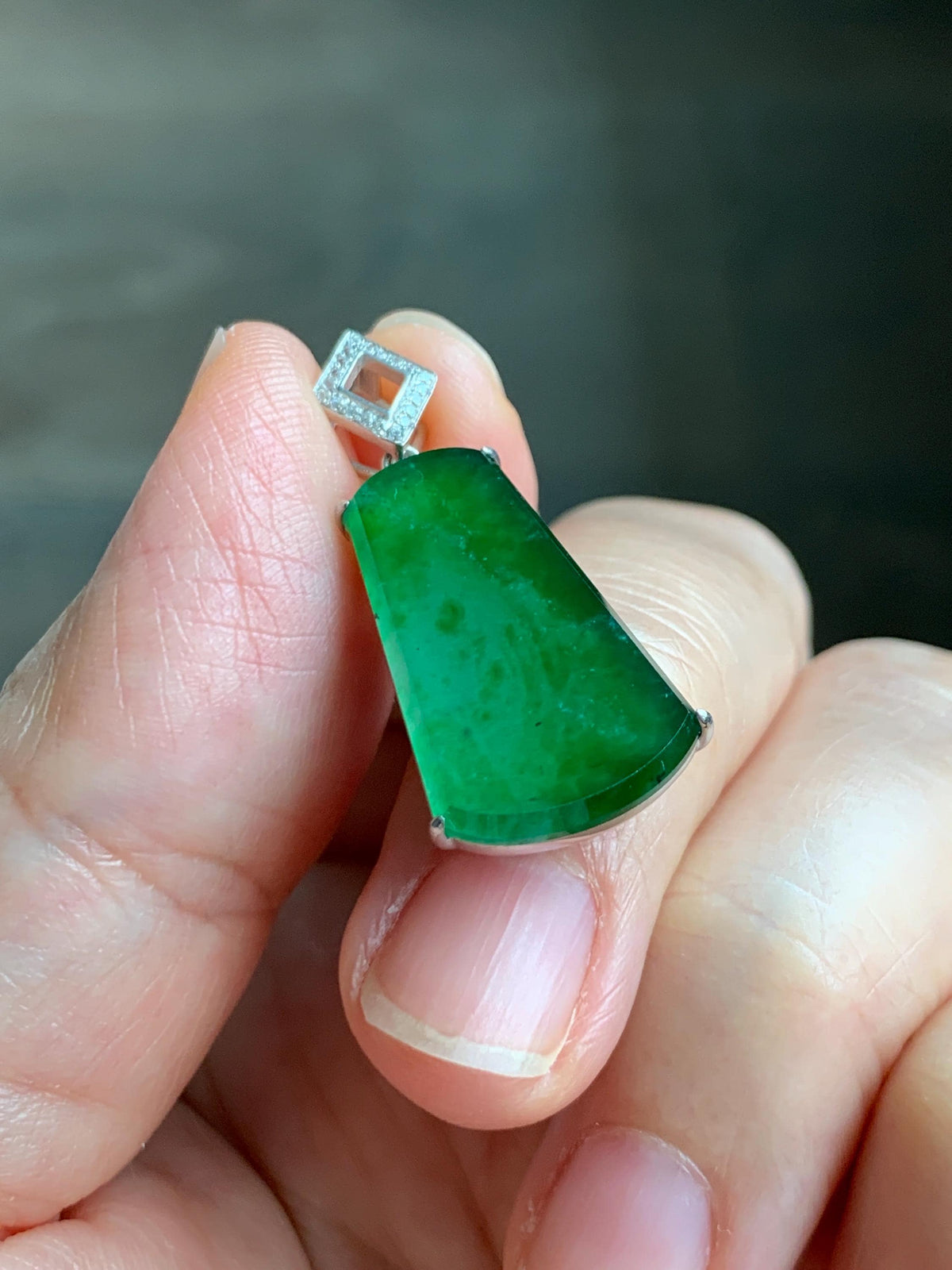 Certified Natural Grade A Guatemalan Icy Translucent Vibrant Green Jade Jadeite Wu Shi Pai Pendant Sterling Silver 3.79g 天然冰危绿翡翠无事牌镶嵌吊坠 1007