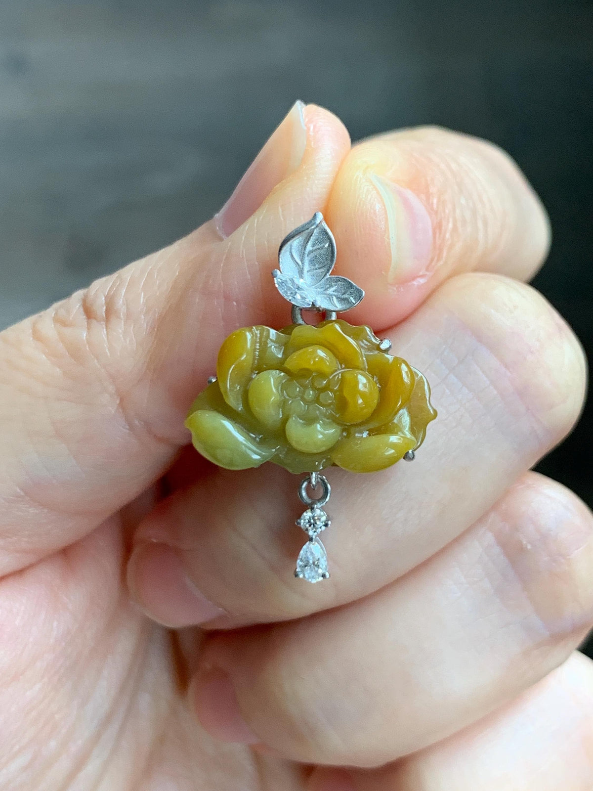 Certified Grade A Natural Guatemalan Icy Intense Yellow Jade Jadeite Lotus Flower Pendant Moissanite Sterling Silver 4g 天然冰危油黄翡翠莲花镶嵌吊坠 1004