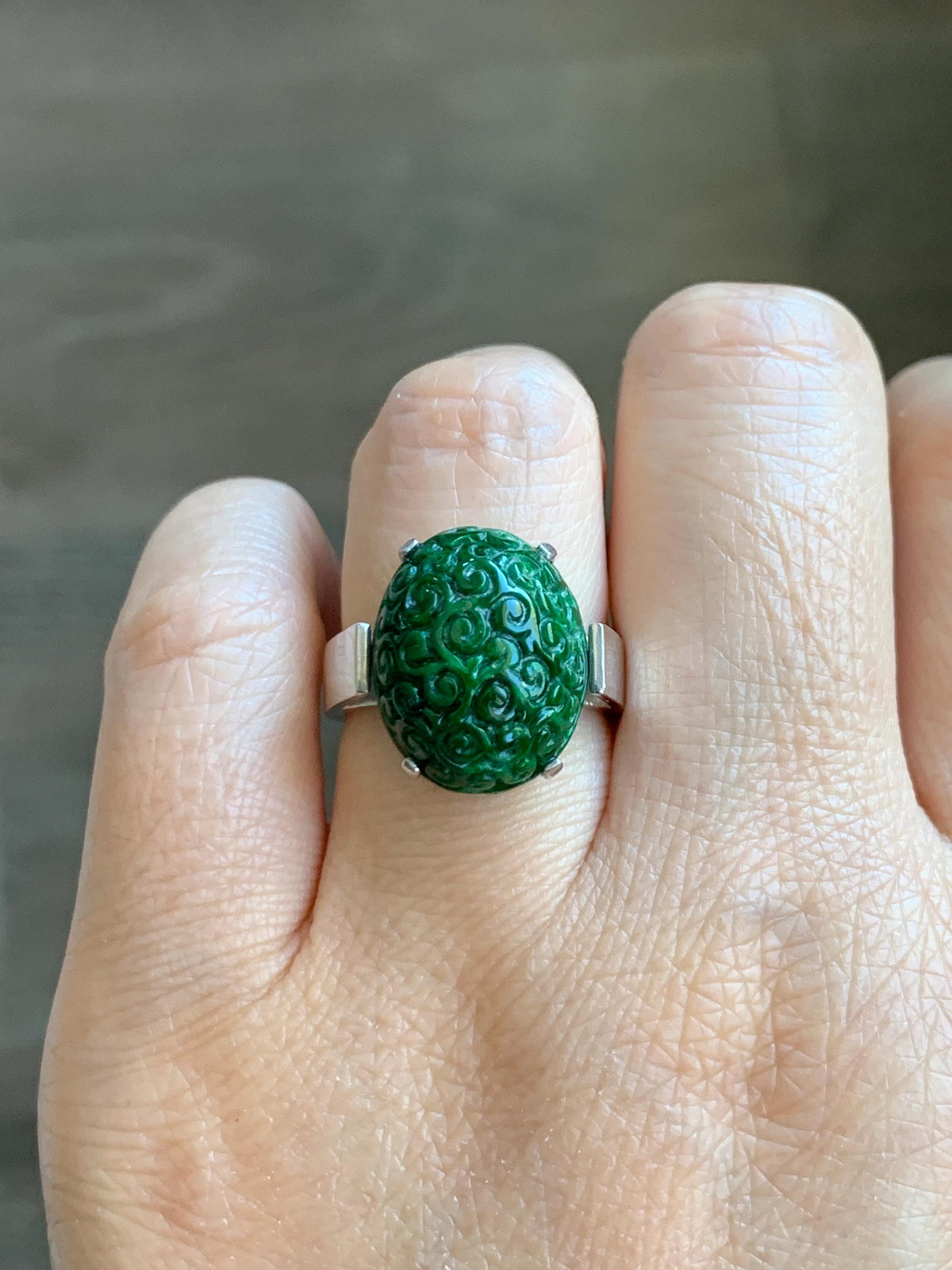 Certified Natural Grade A Icy Intense Green Hua Qing Jade Jadeite Engraved Large Oval Ring Size 7.25 US 9.41g 天然满绿花青翡翠仿古雕大蛋面戒指 1020
