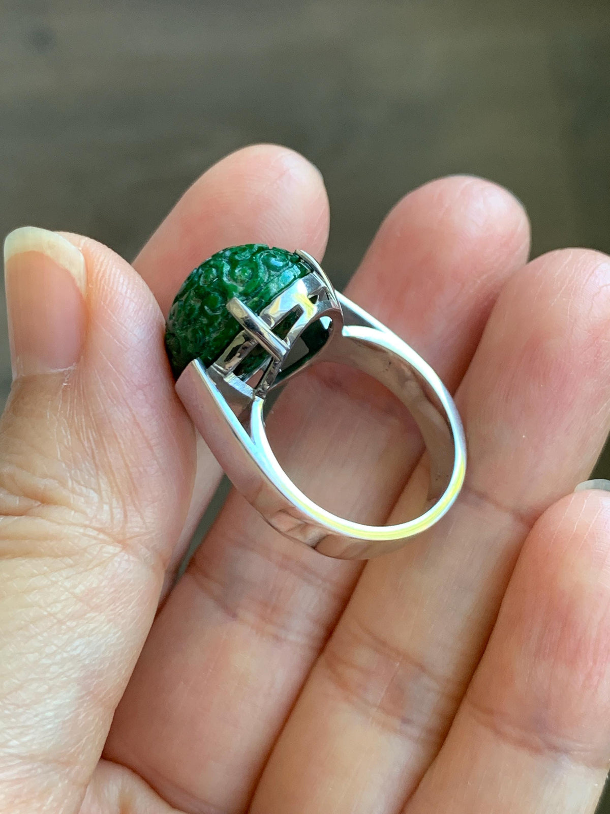Certified Natural Grade A Icy Intense Green Hua Qing Jade Jadeite Engraved Large Oval Ring Size 7.25 US 9.41g 天然满绿花青翡翠仿古雕大蛋面戒指 1020