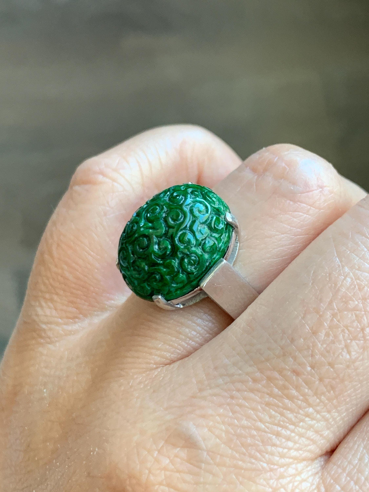 Certified Natural Grade A Icy Intense Green Hua Qing Jade Jadeite Engraved Large Oval Ring Size 7.25 US 9.41g 天然满绿花青翡翠仿古雕大蛋面戒指 1020