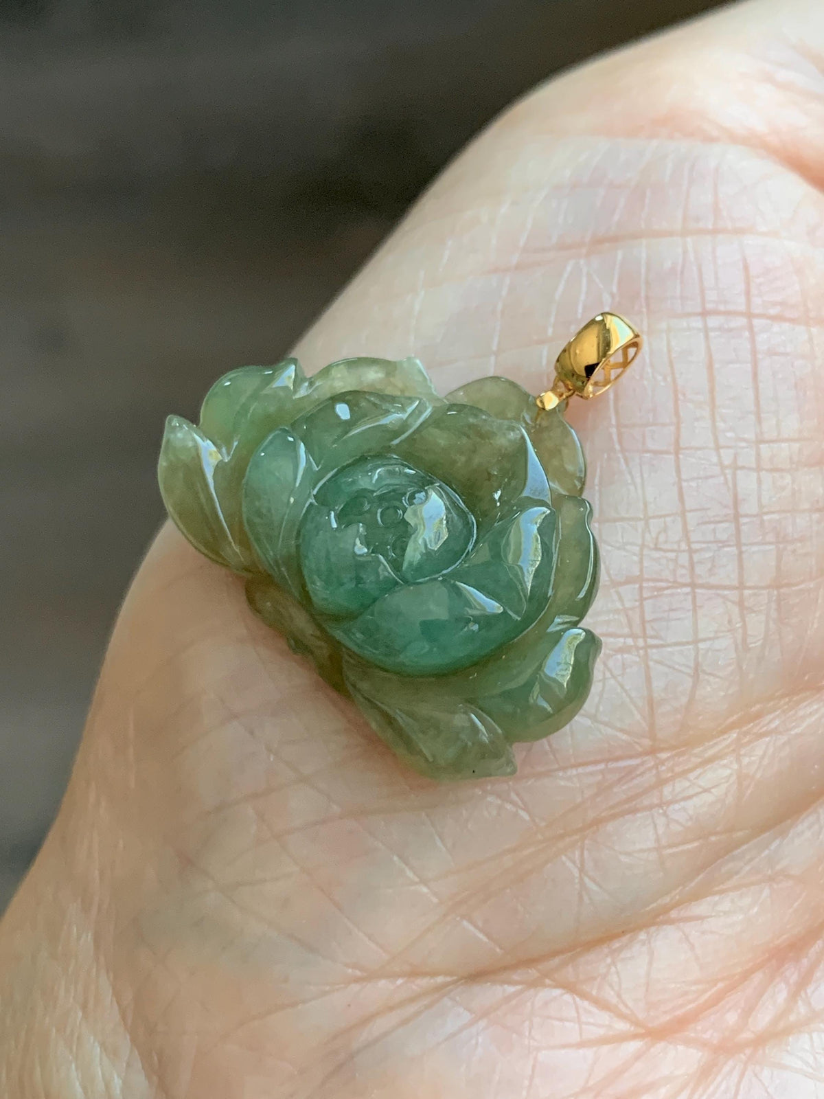 Natural Grade A Icy Translucent Yellowish Green Bicolored Jade Jadeite Lotus Flower Pendant 18K Yellow Gold 4g 天然冰茶黄翡翠莲花镶嵌吊坠 MSS180