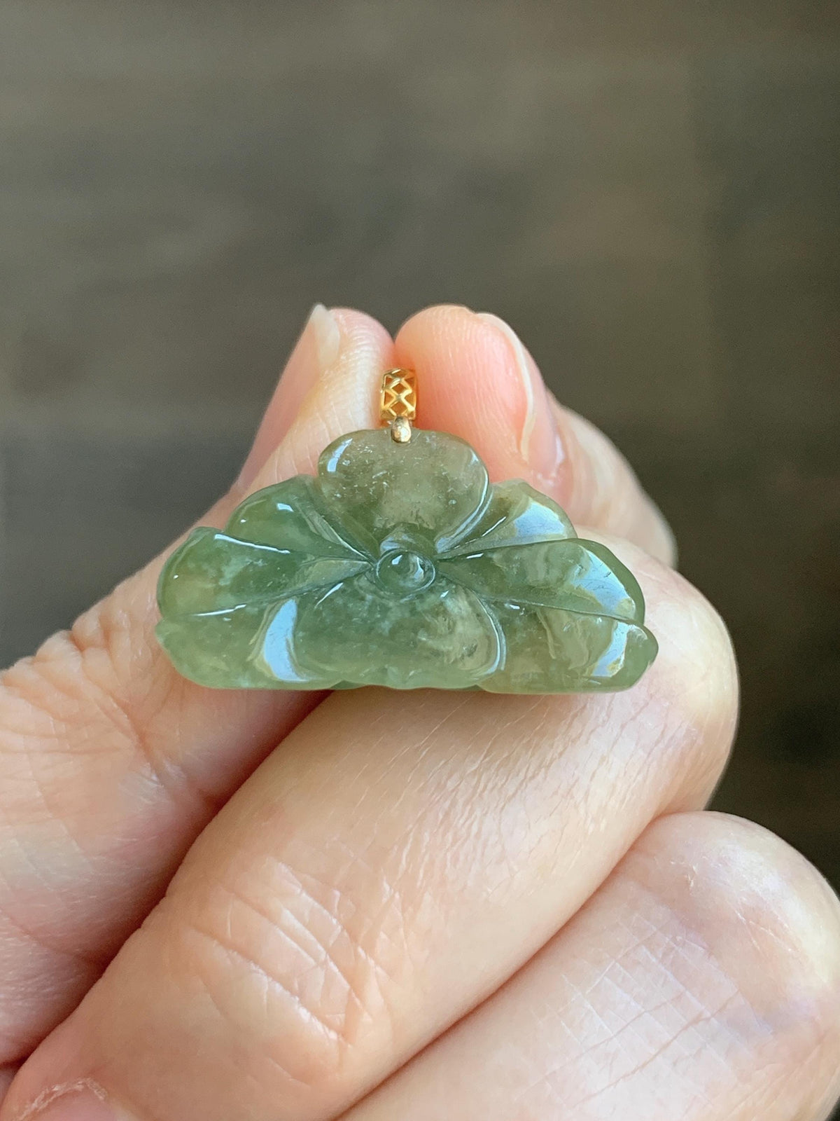 Natural Grade A Icy Translucent Yellowish Green Bicolored Jade Jadeite Lotus Flower Pendant 18K Yellow Gold 4g 天然冰茶黄翡翠莲花镶嵌吊坠 MSS180