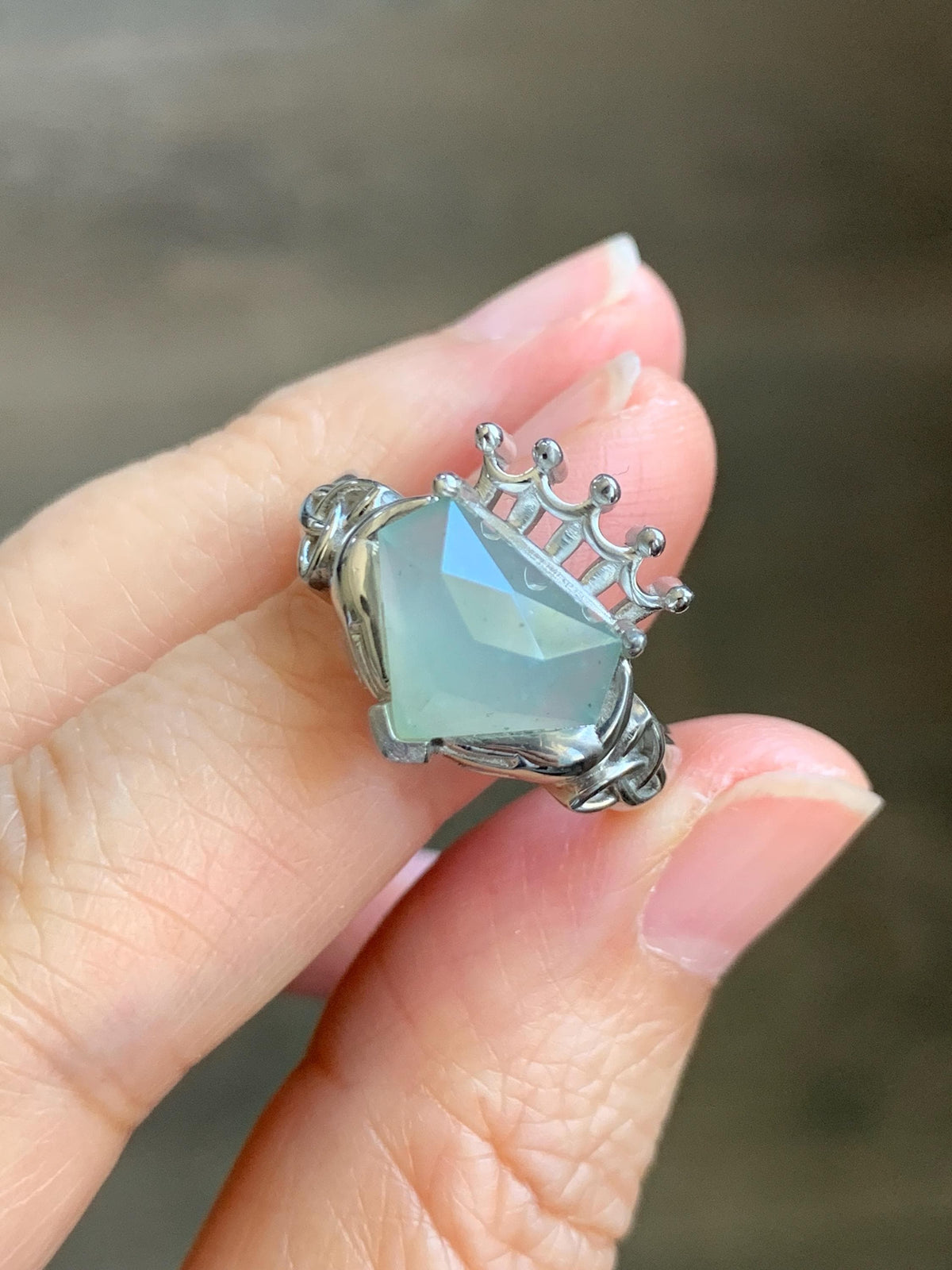 Certified Natural Garde A Icy Highly Translucent Pastel Green Jade Jadeite Claddagh Ring Sterling Silver Size 7.25 US 天然冰晴钻石切割面翡翠克拉达戒指 1028