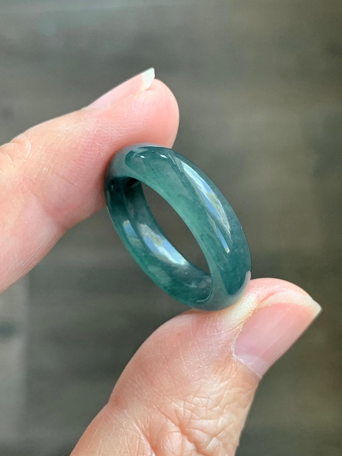 Natural Guatemalan Grade A Icy Translucent Teal Blue Jade Jadeite Jieyang Band Ring Comfort Fit Size 8 US 5g 天然冰胶危蓝翡翠揭阳工戒圈 WJY420B