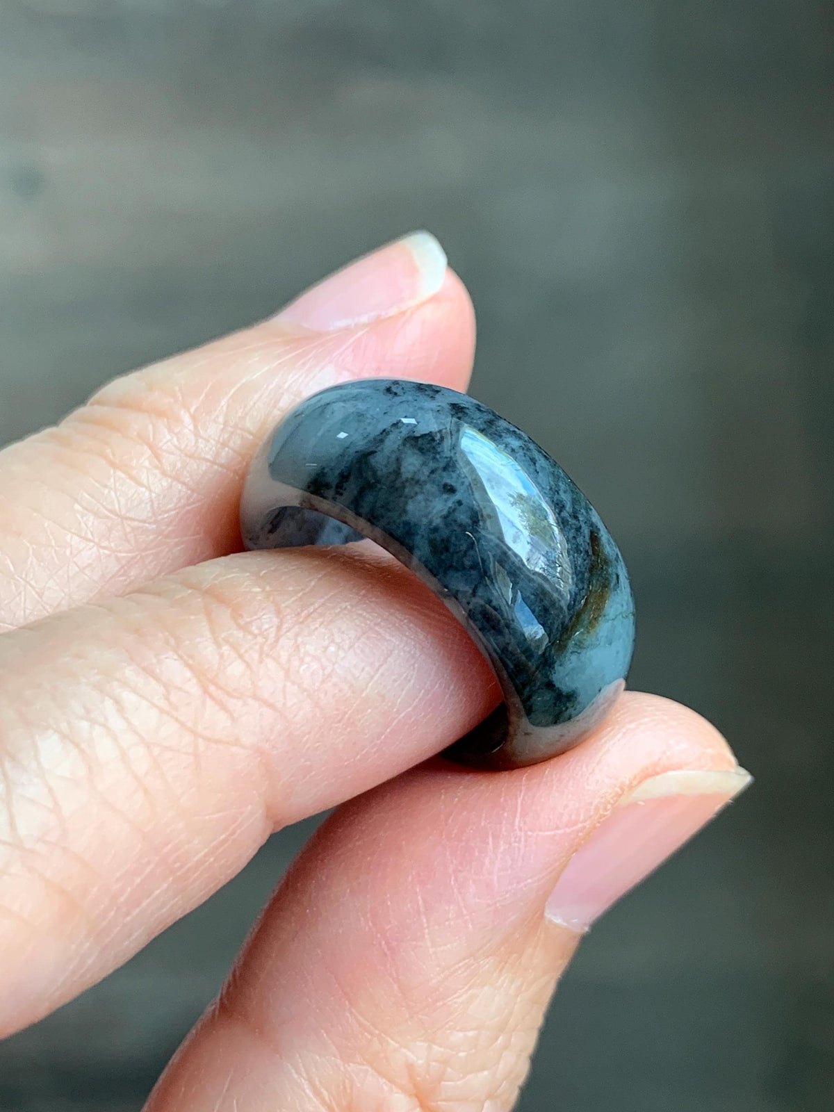 Natural Grade A Icy Translucent Black Wuji Marbled Jade Jadeite Wide Band Ring Size 6.5 US 6g 天然冰乌鸡绿翡翠戒圈 MWJ44