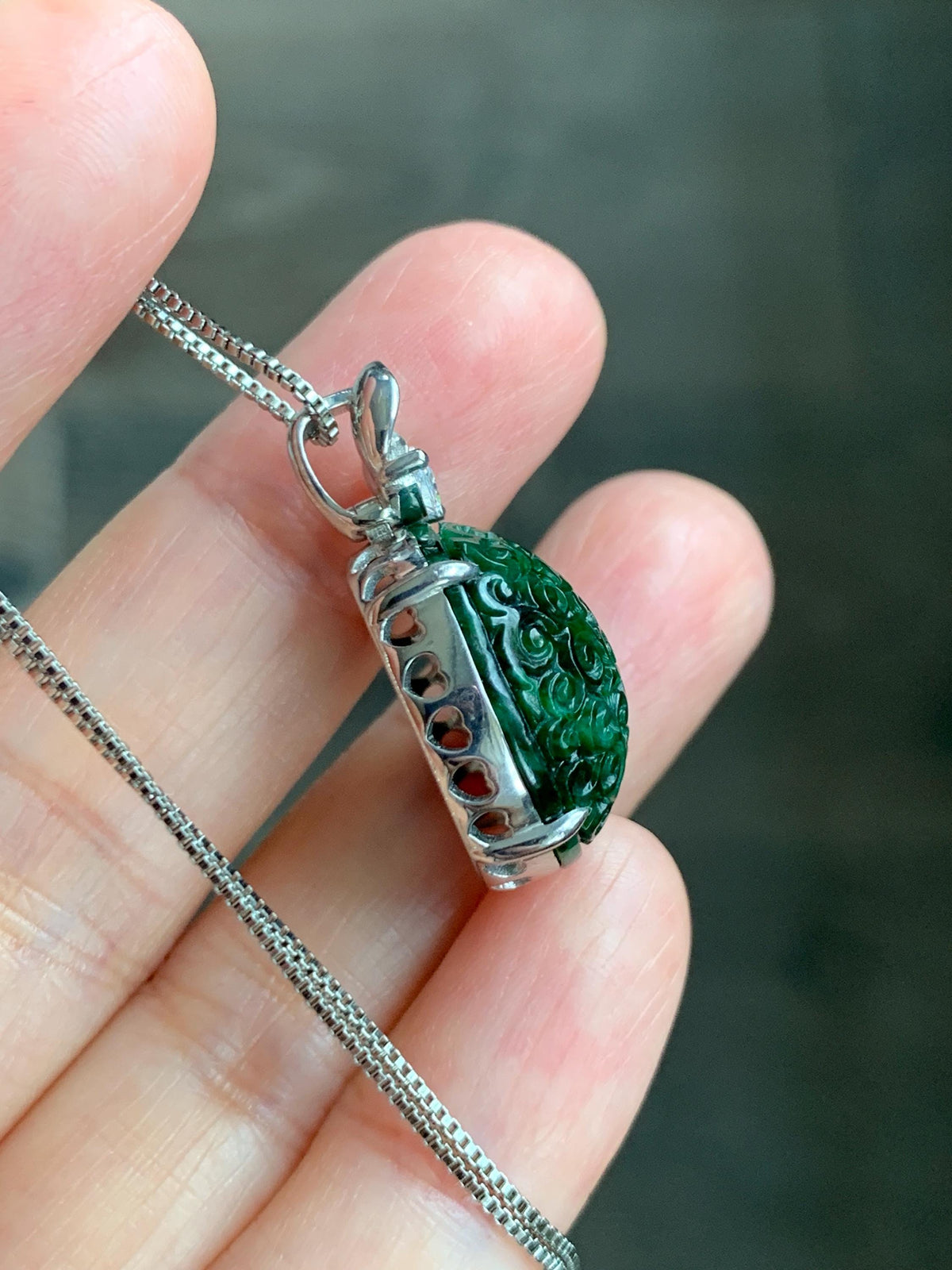 Certified Natural Grade A Intense Green Jade Jadeite Engraved Oval Pendant Sterling Silver Moissanite 6.11g 天然满绿花青翡翠仿古雕椭圆吊坠 999