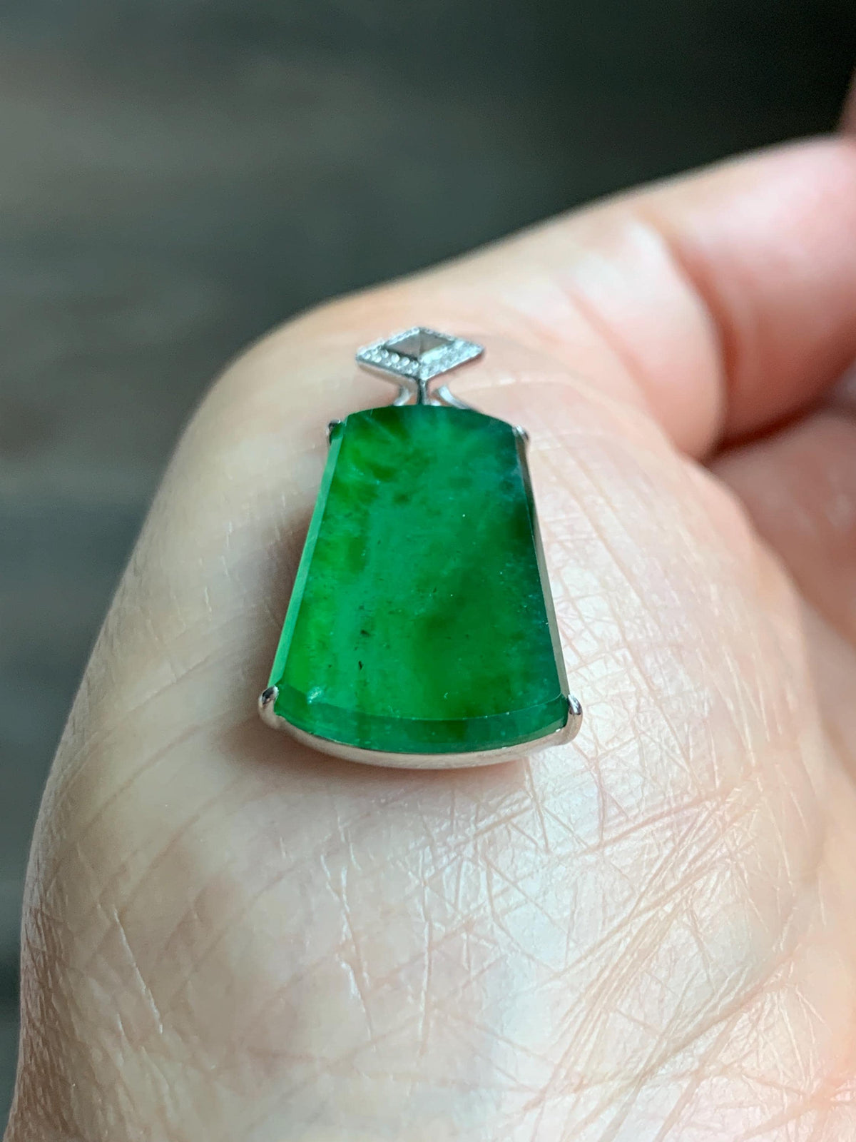 Certified Natural Grade A Guatemalan Icy Translucent Vibrant Green Jade Jadeite Wu Shi Pai Pendant Sterling Silver 3.83g 天然冰危绿翡翠无事牌镶嵌吊坠 1008