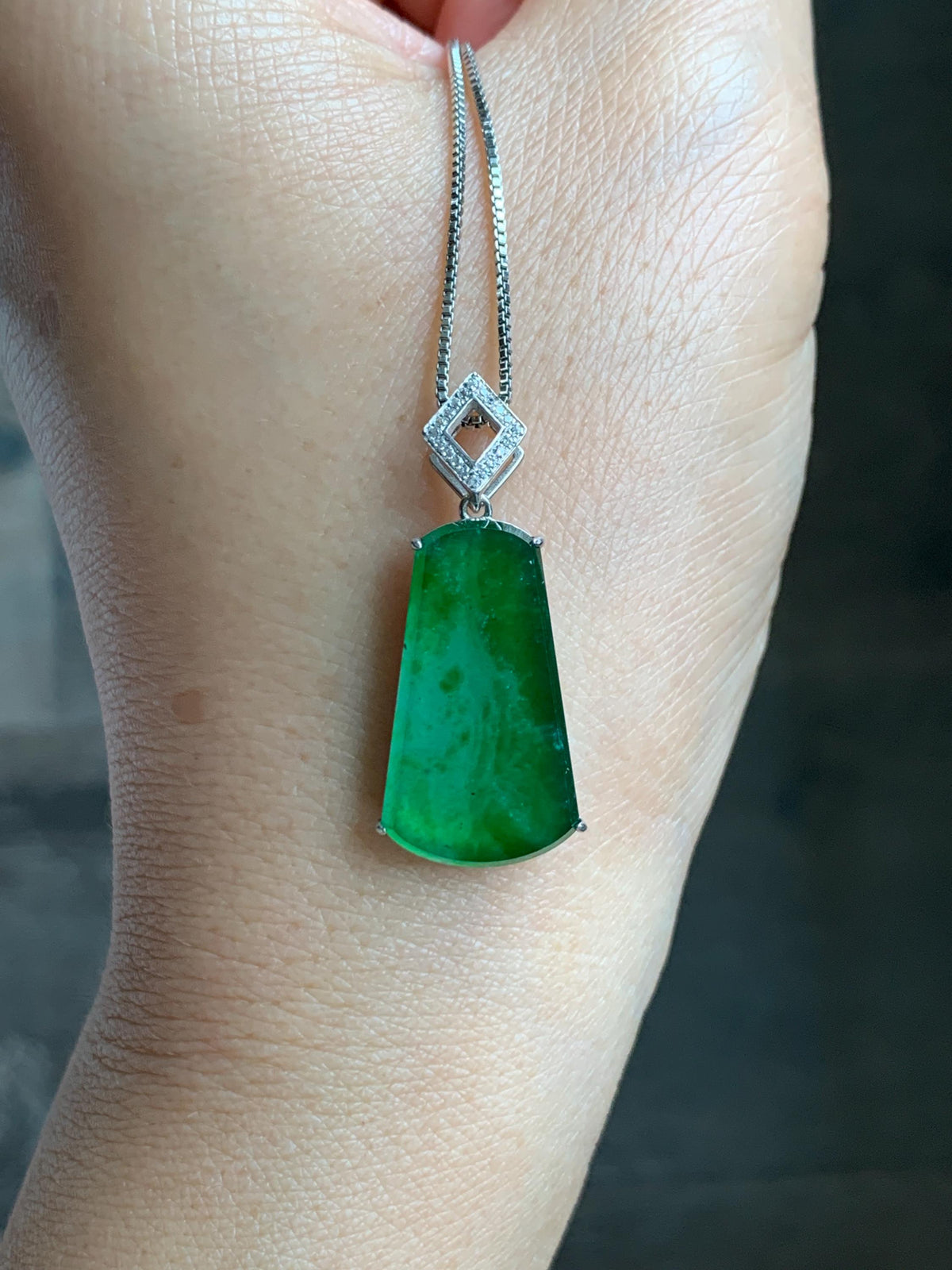 Certified Natural Grade A Guatemalan Icy Translucent Vibrant Green Jade Jadeite Wu Shi Pai Pendant Sterling Silver 3.79g 天然冰危绿翡翠无事牌镶嵌吊坠 1007