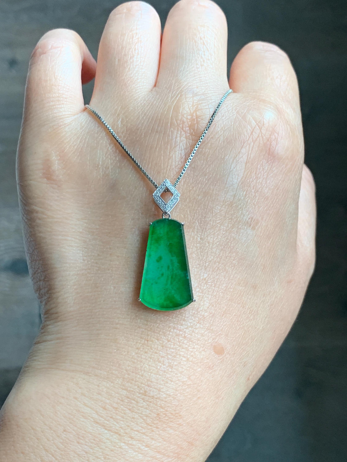 Certified Natural Grade A Guatemalan Icy Translucent Vibrant Green Jade Jadeite Wu Shi Pai Pendant Sterling Silver 3.79g 天然冰危绿翡翠无事牌镶嵌吊坠 1007