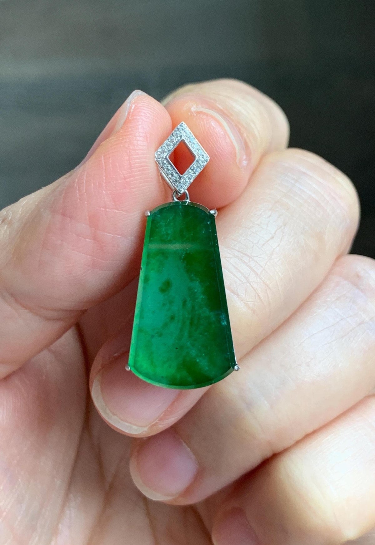 Certified Natural Grade A Guatemalan Icy Translucent Vibrant Green Jade Jadeite Wu Shi Pai Pendant Sterling Silver 3.79g 天然冰危绿翡翠无事牌镶嵌吊坠 1007