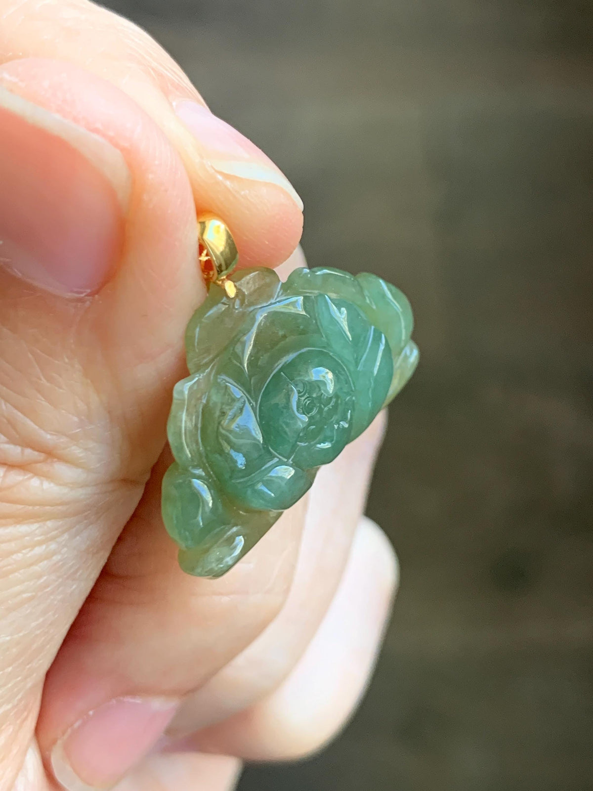 Natural Grade A Icy Translucent Yellowish Green Bicolored Jade Jadeite Lotus Flower Pendant 18K Yellow Gold 4g 天然冰茶黄翡翠莲花镶嵌吊坠 MSS180