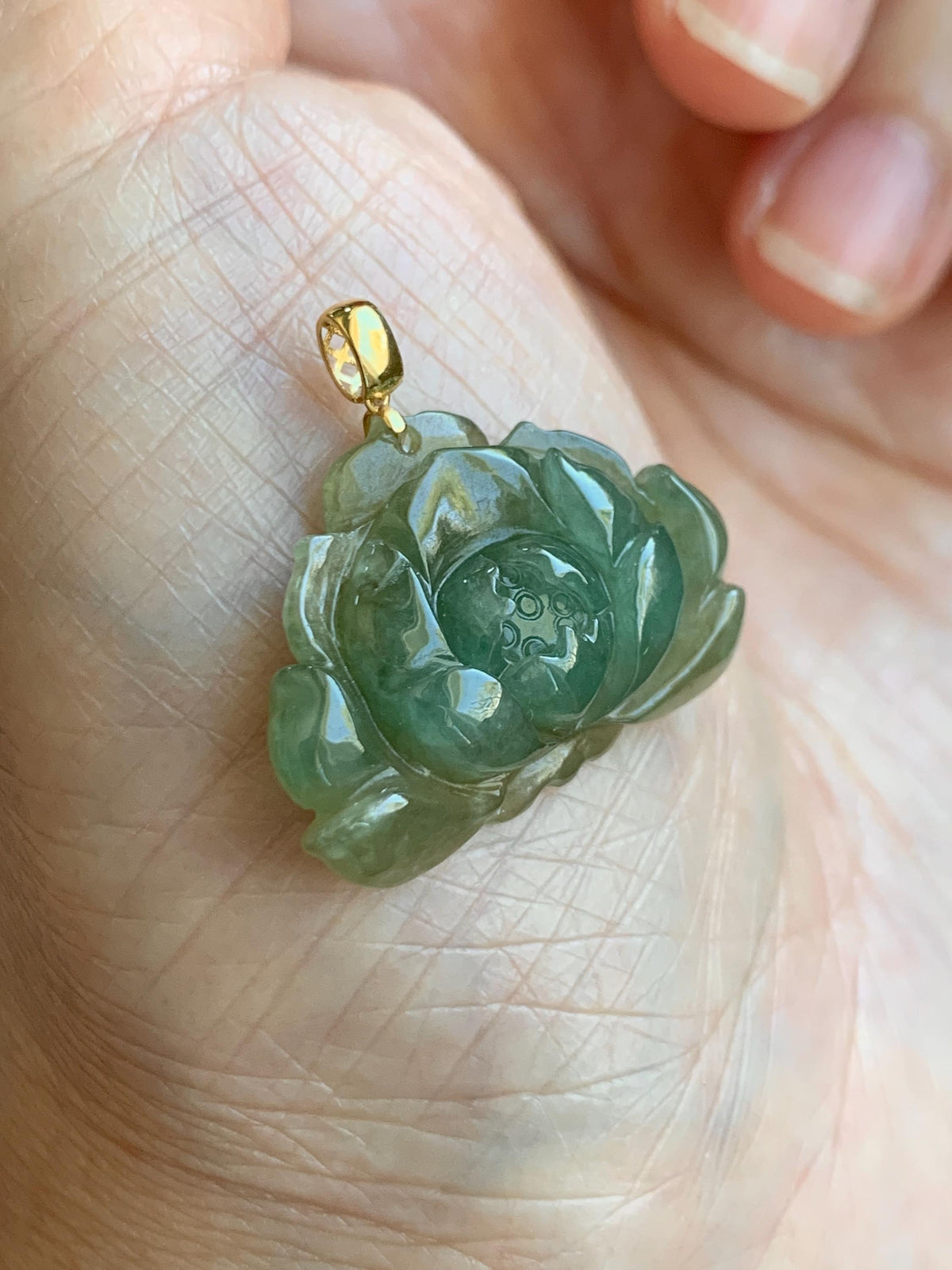 Natural Grade A Icy Translucent Yellowish Green Bicolored Jade Jadeite Lotus Flower Pendant 18K Yellow Gold 4g 天然冰茶黄翡翠莲花镶嵌吊坠 MSS180