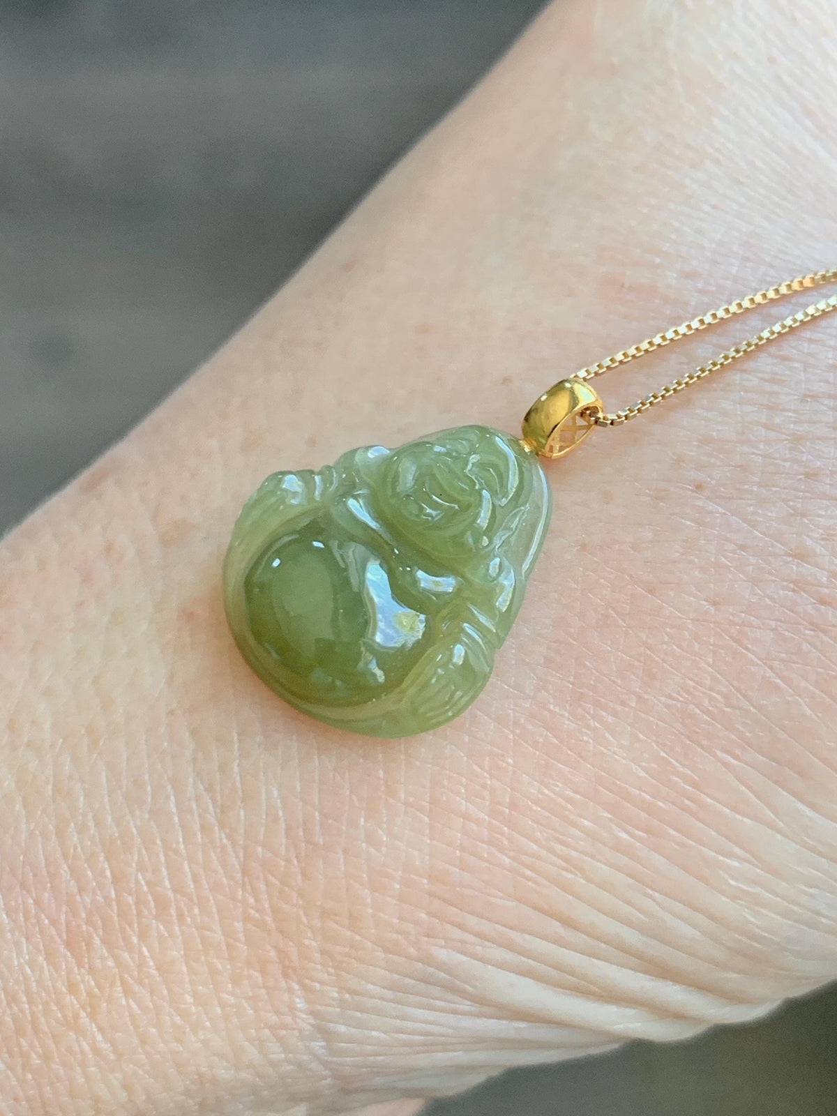 Natural Grade A Icy Translucent Yellowish Brown Jade Jadeite Carved Buddha Petite Pendant 18K Yellow Gold 天然冰茶黄翡翠小佛公镶嵌吊坠 MCH180
